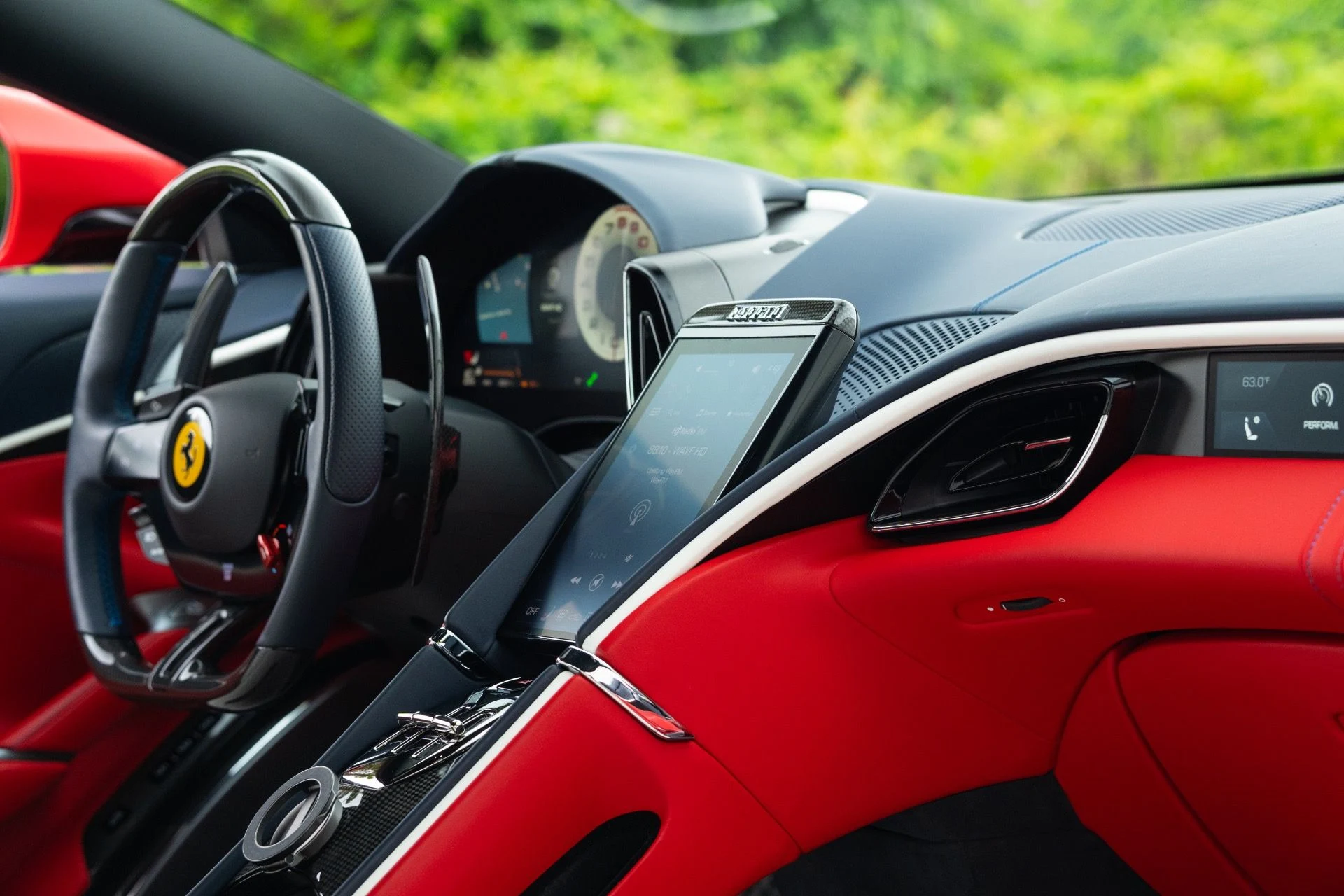 mph053_2373553988_Used_2023_Ferrari_Roma_1777005512_7738541632