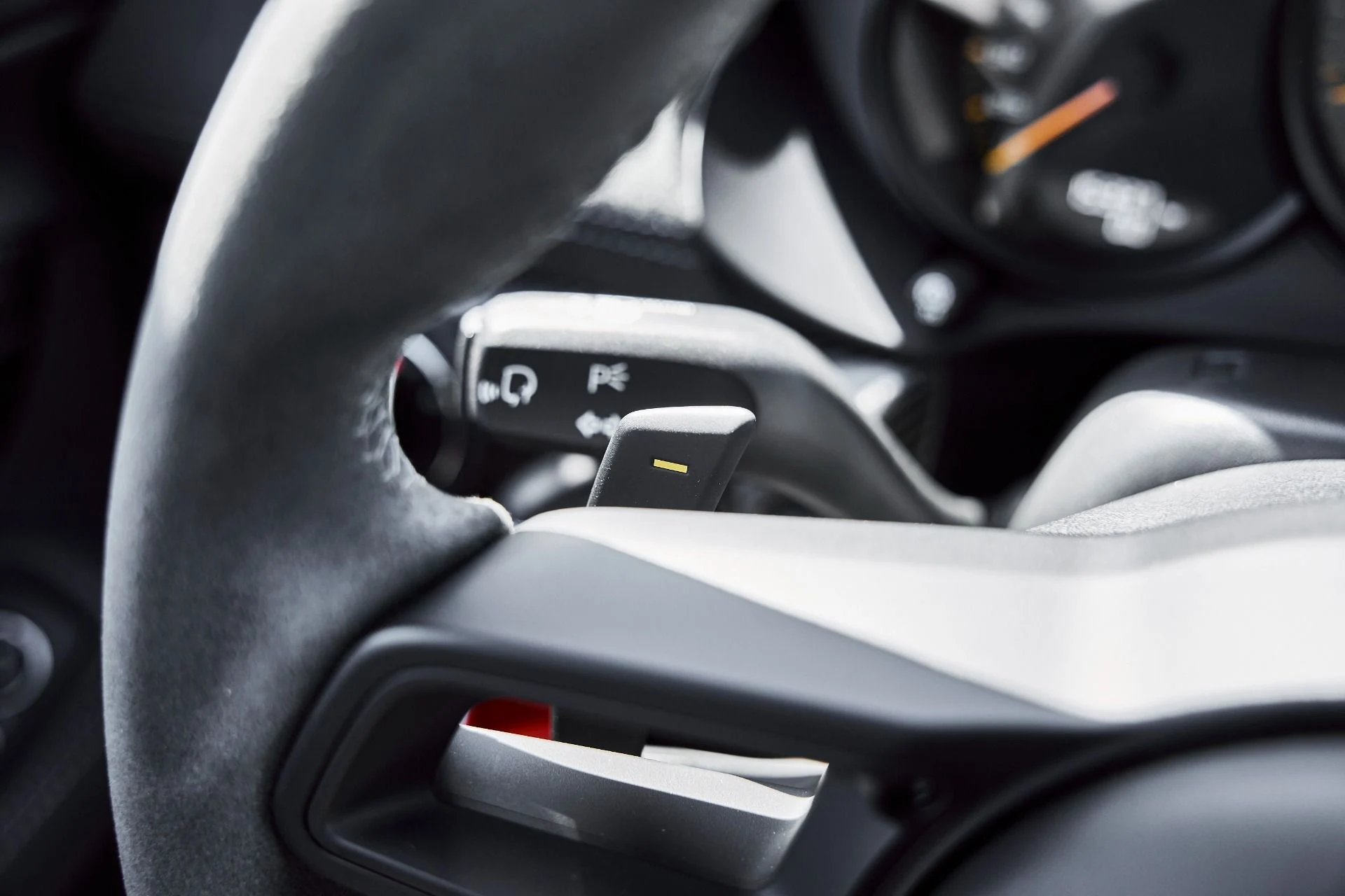 mph053_2384062607_Used_2023_Porsche_718_Cayman_GT_4_RS_1776476791_fdee3f4354