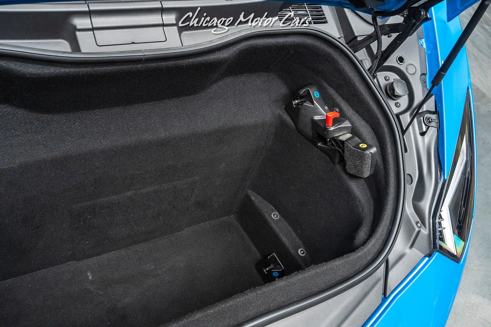 mph053_2389488738_7478_p54_l_26603688eb