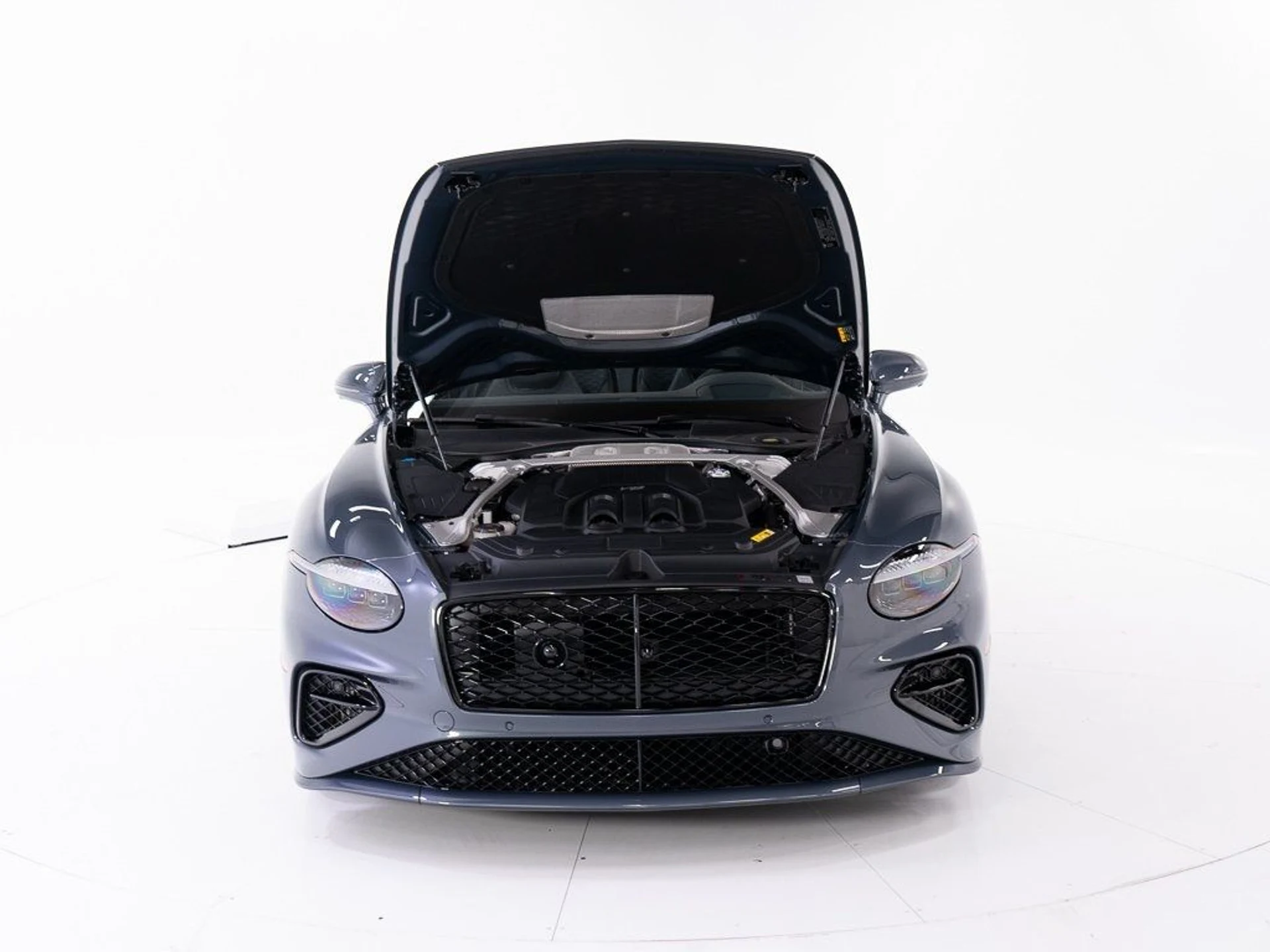 mph053_2406072167_185851b4408628cb69baa792f4285464_09d6a2d084