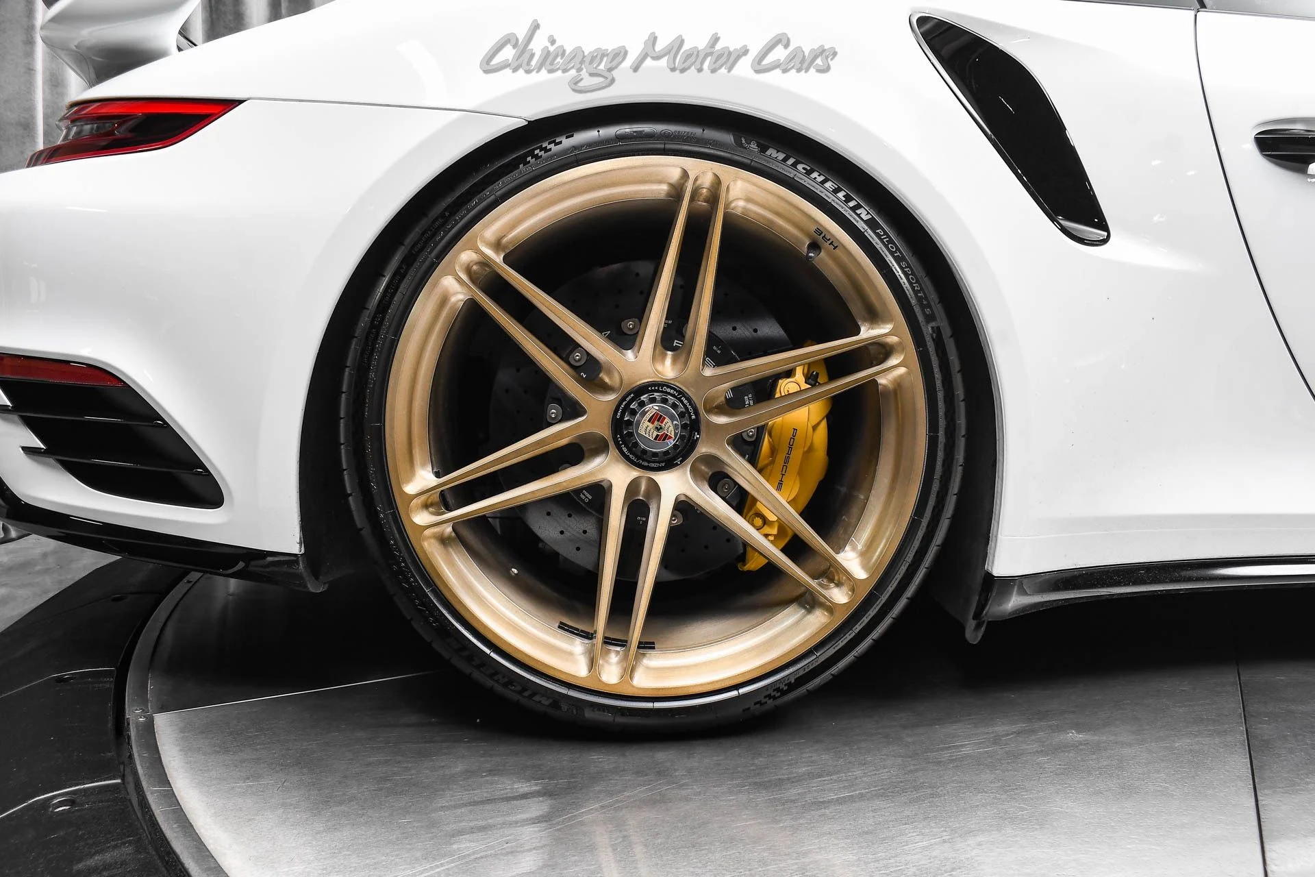 mph053_24390726_13124_p54_l_57be7d838a