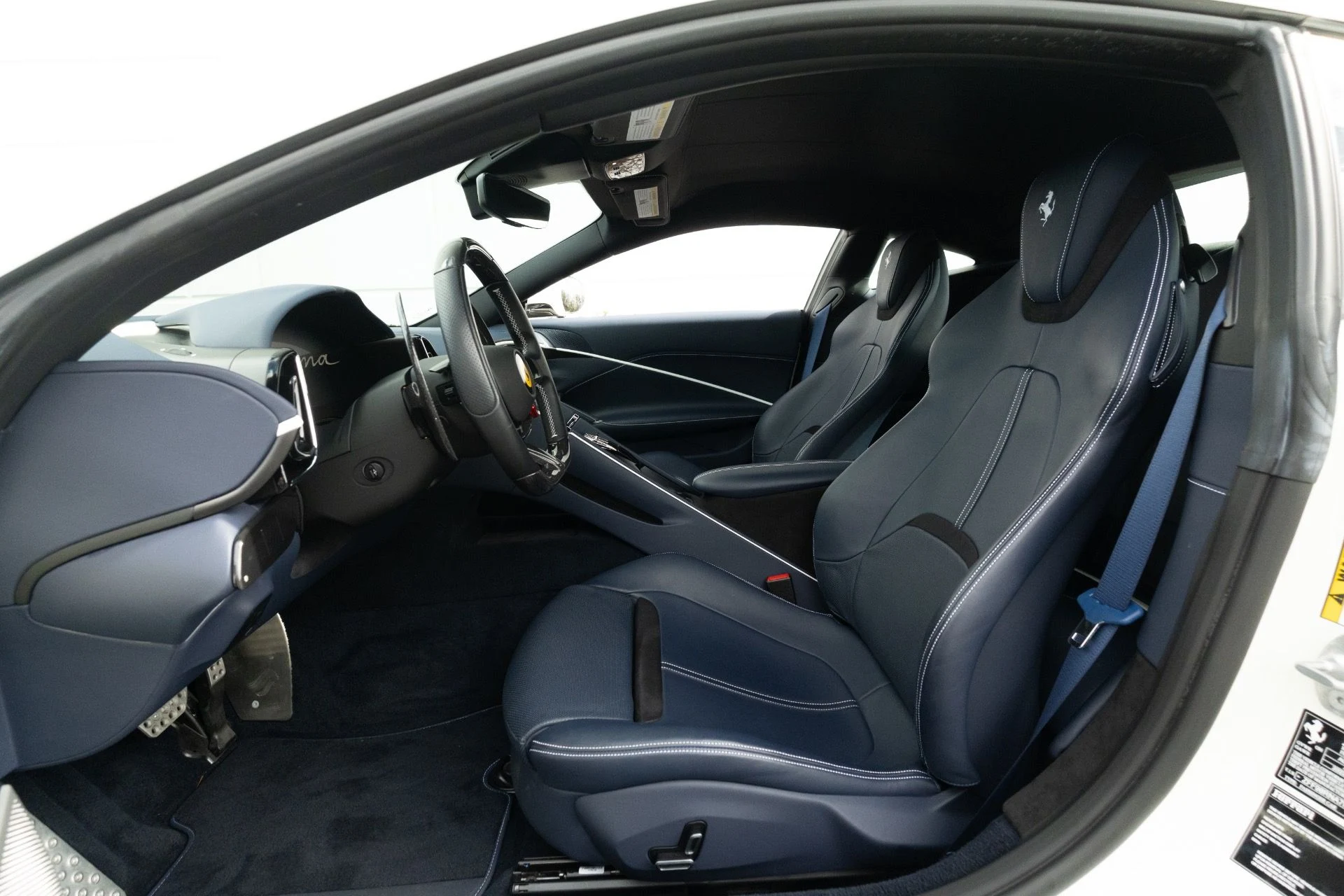 mph053_2444118478_Used_2022_Ferrari_Roma_1764790245_59469b0d42