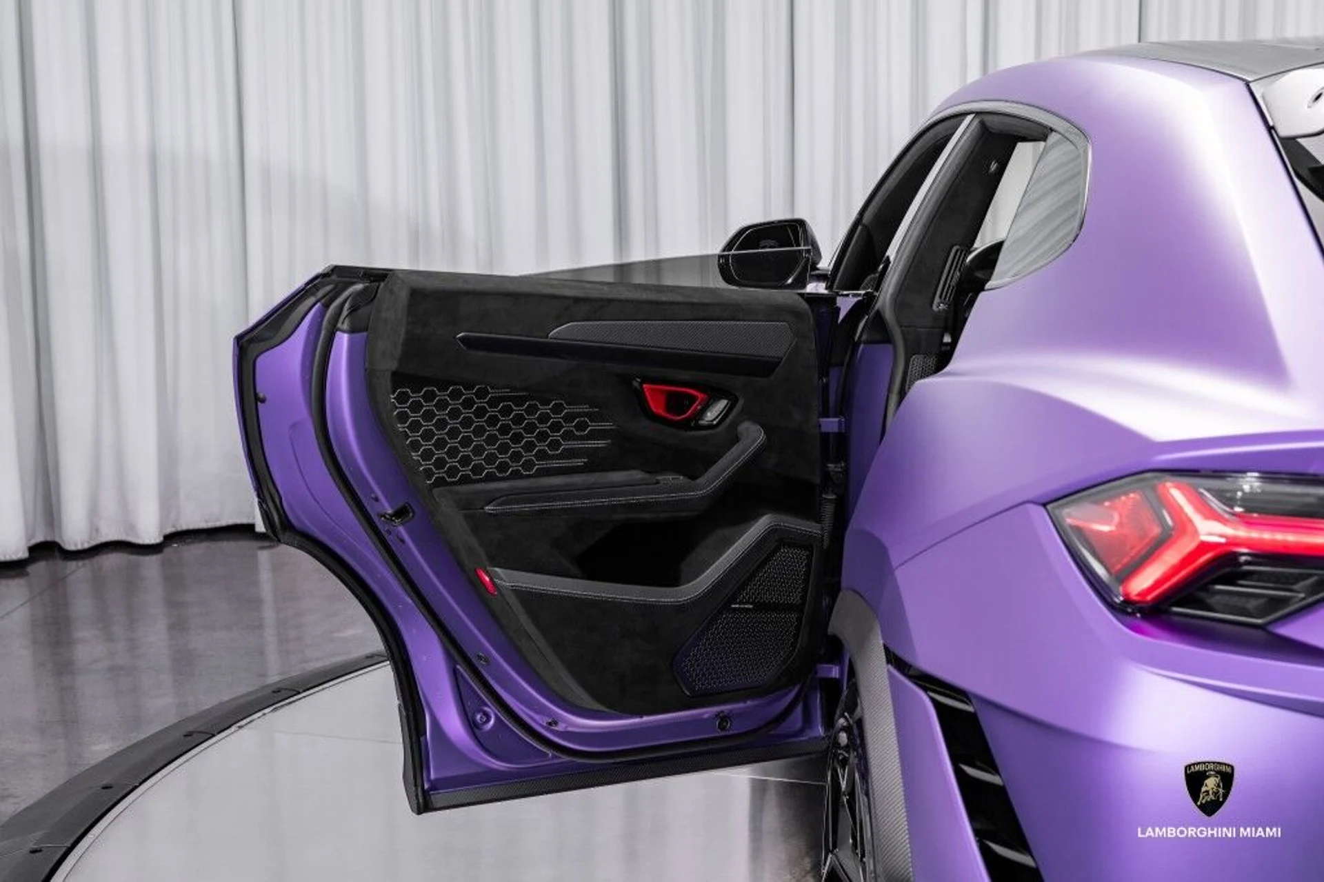 mph053_2477441724_fa88be0d07f6ddee0ff9bd576451c3c8_a580707526