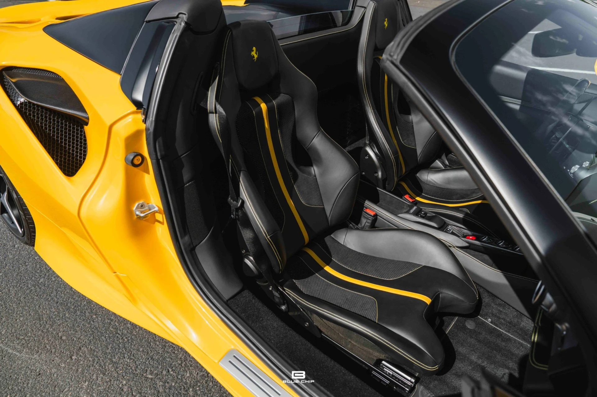 mph053_2491467410_6a2adfbea300e0d29bcd7260_762_20_202021_20_Ferrari_20_F8_20_Spider_20_20053_1fcaf2a9cb