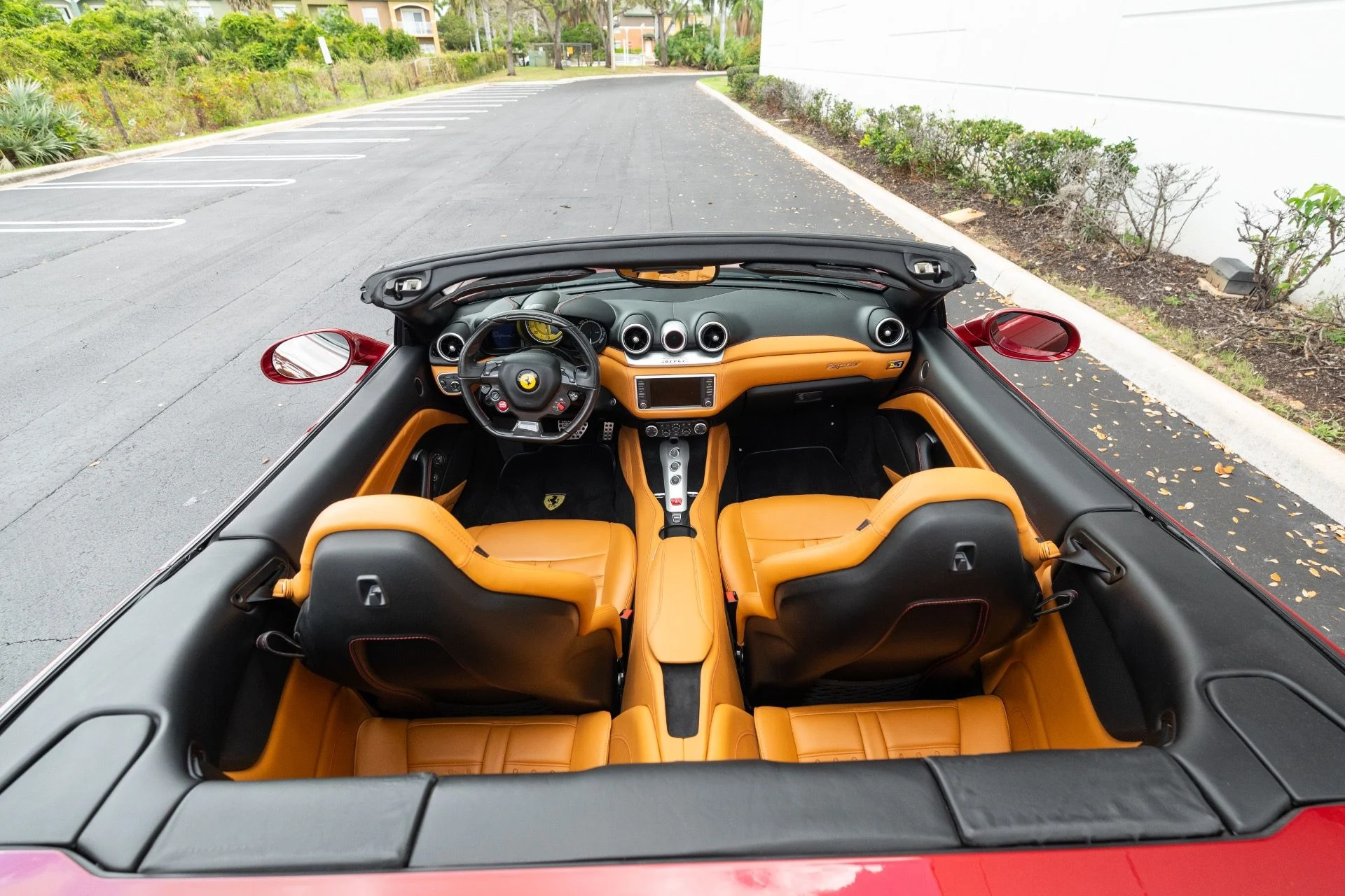 mph053_2505480281_Used_2015_Ferrari_California_T_1773337239_c564eac502