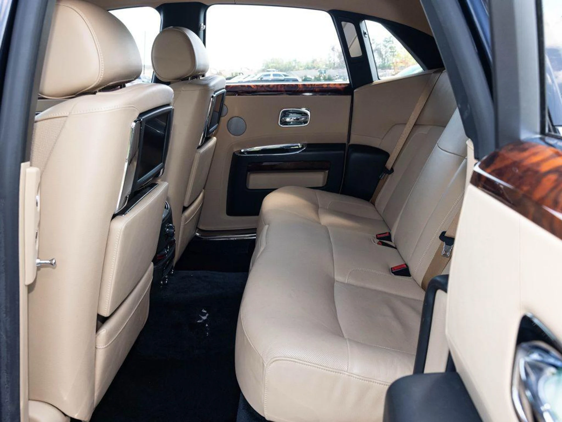 mph053_2510679097_504934488_69c6ebb75561dbbd2d618c07_9c3f39a012