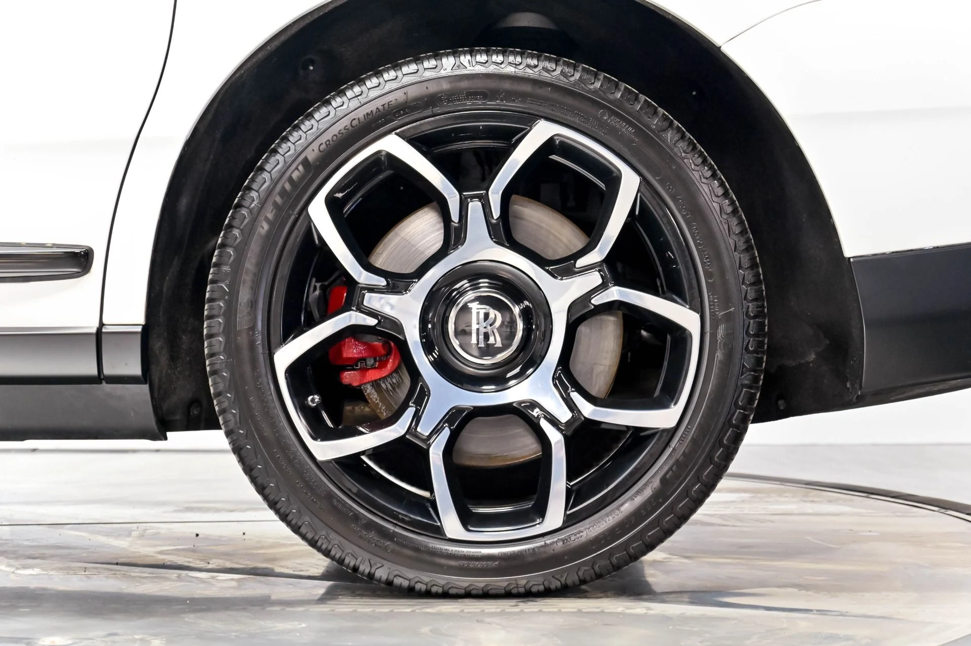 mph053_2511338943_Used_2021_Rolls_Royce_Cullinan_Black_Badge_1778629863_0337286e97