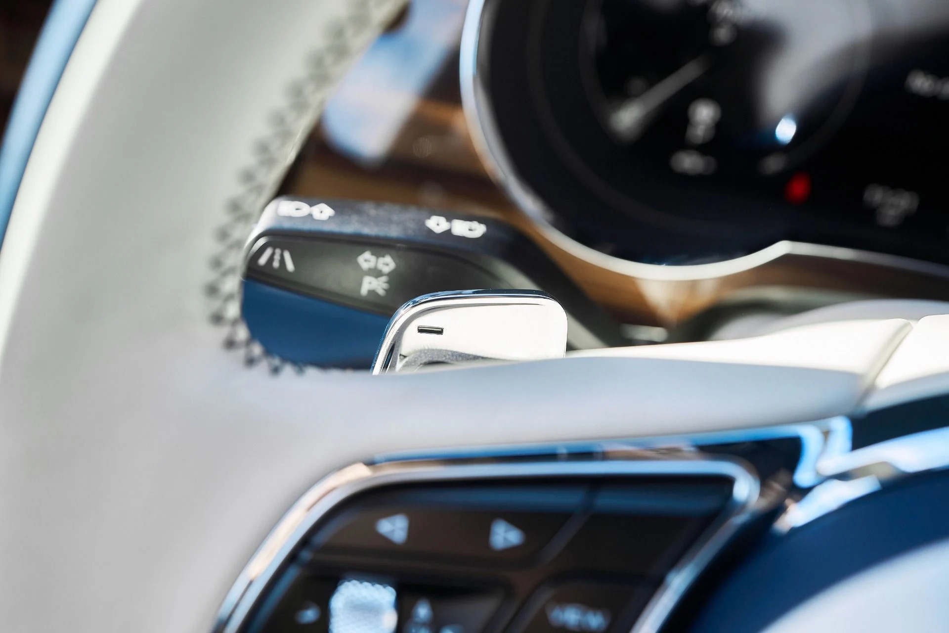 mph053_2520061515_Used_2021_Bentley_Bentayga_V8_1764209059_88fcd4a3fe