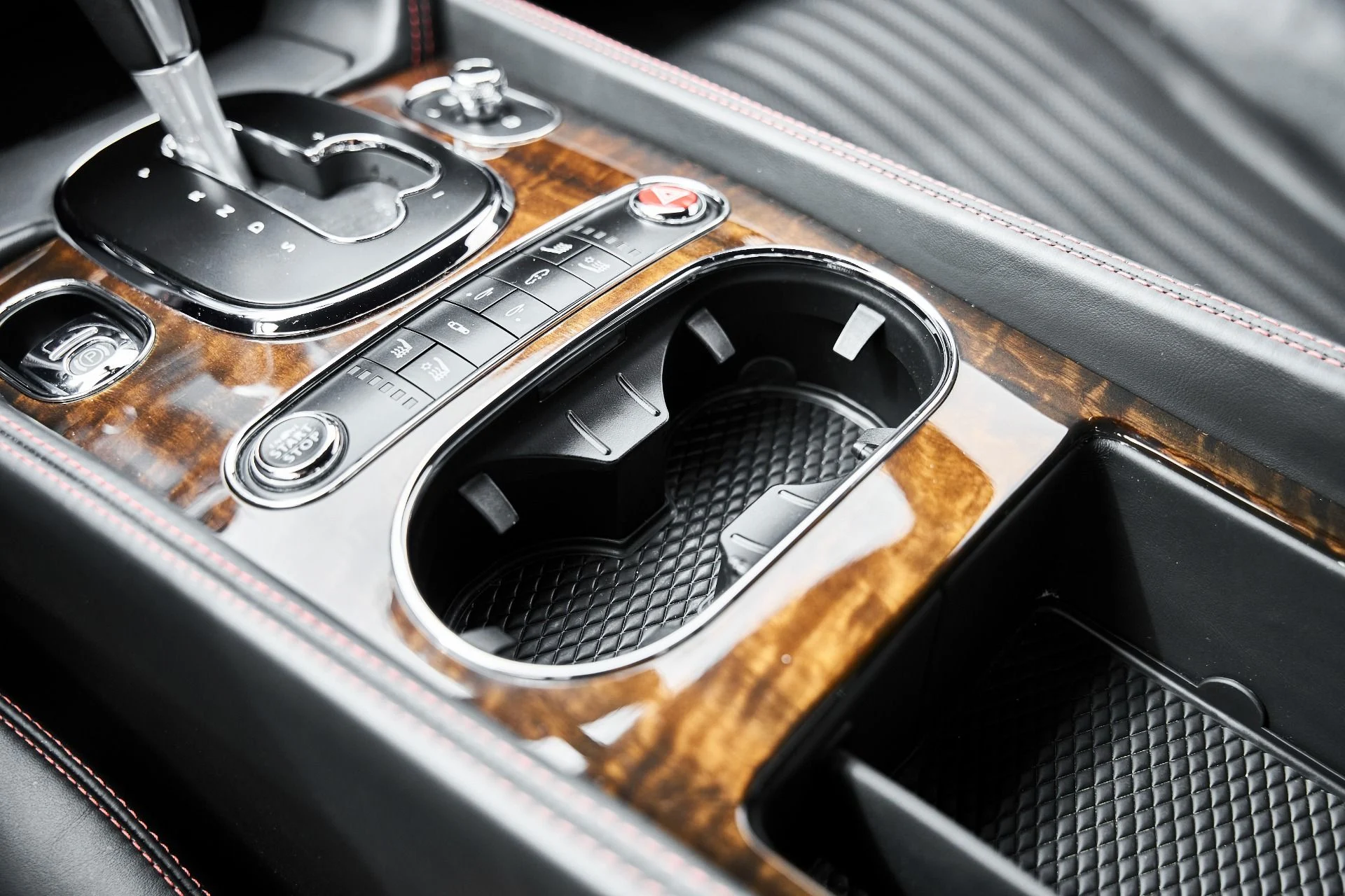 mph053_2533280323_Used_2016_Bentley_Continental_GT_V8_1775005841_c9a8cbf41a