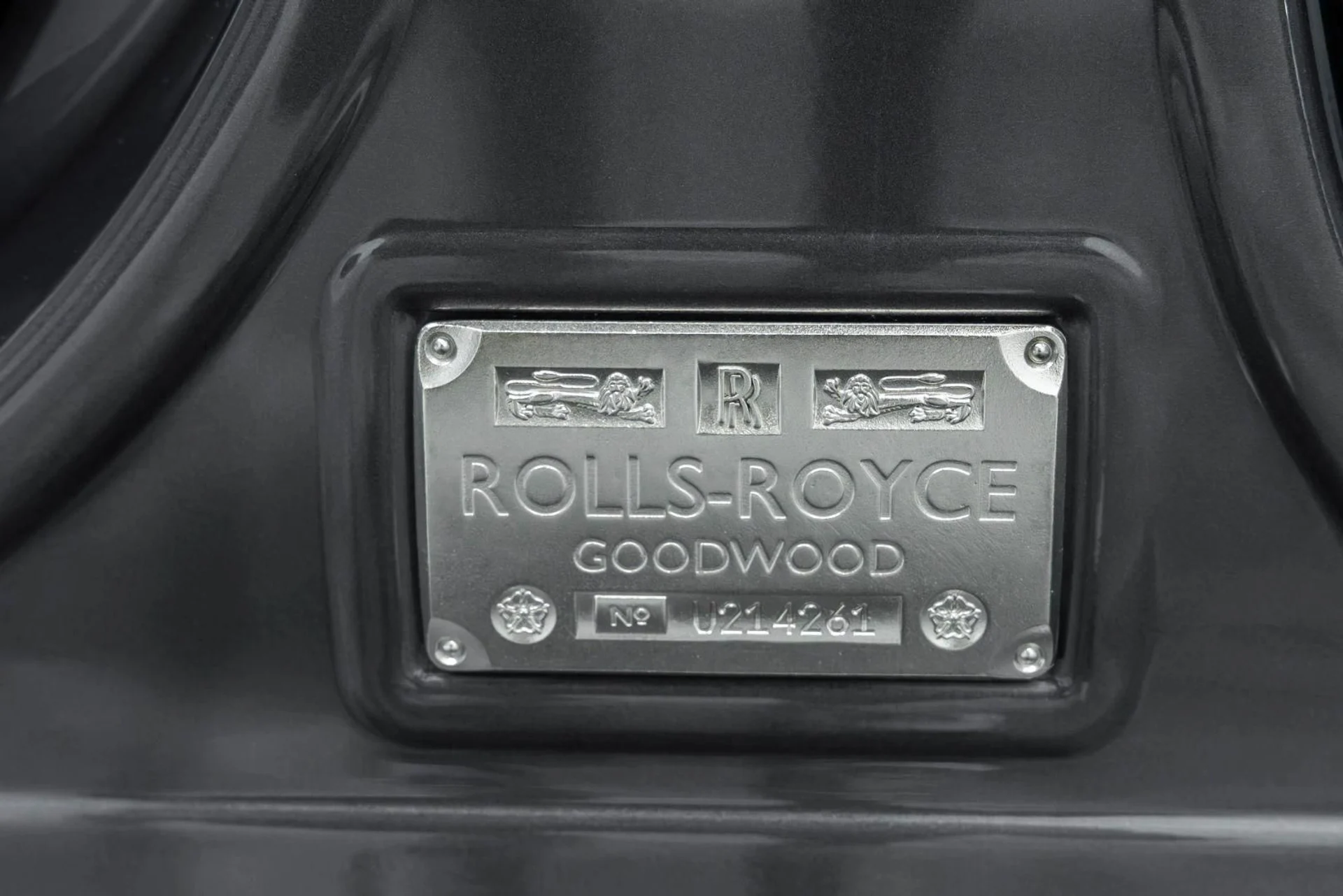 mph053_253913734_Used_2022_Rolls_Royce_Ghost_Sedan_4_D_1783500967_bfac6dfc5a