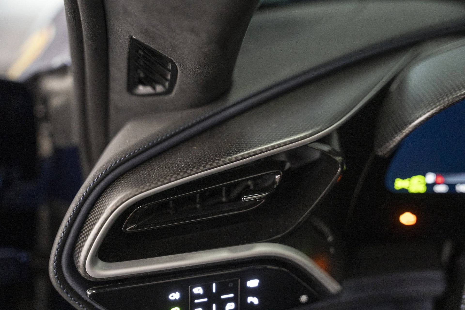 mph053_2550251837_89d79b04e7974f8b9a1c428d7f5c1b3c_20778adb2f