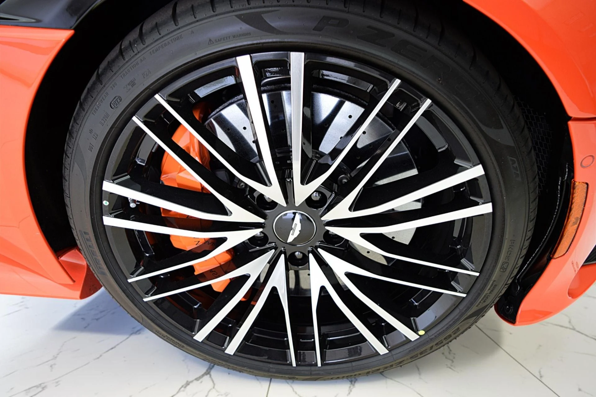 mph053_2550899497_Used_2023_Aston_Martin_DBS_Volante_5a3e9642b0