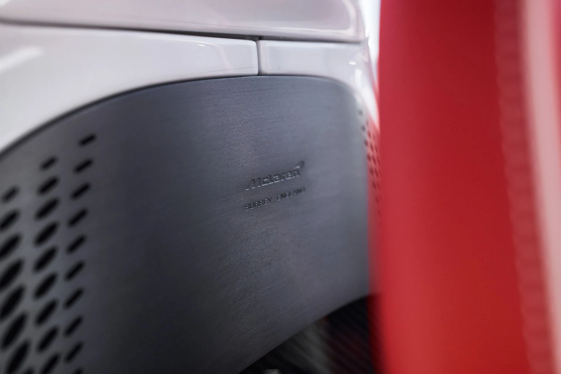 mph053_2564863545_Used_2021_Mc_Laren_Elva_1762815349_6dcb7a944d