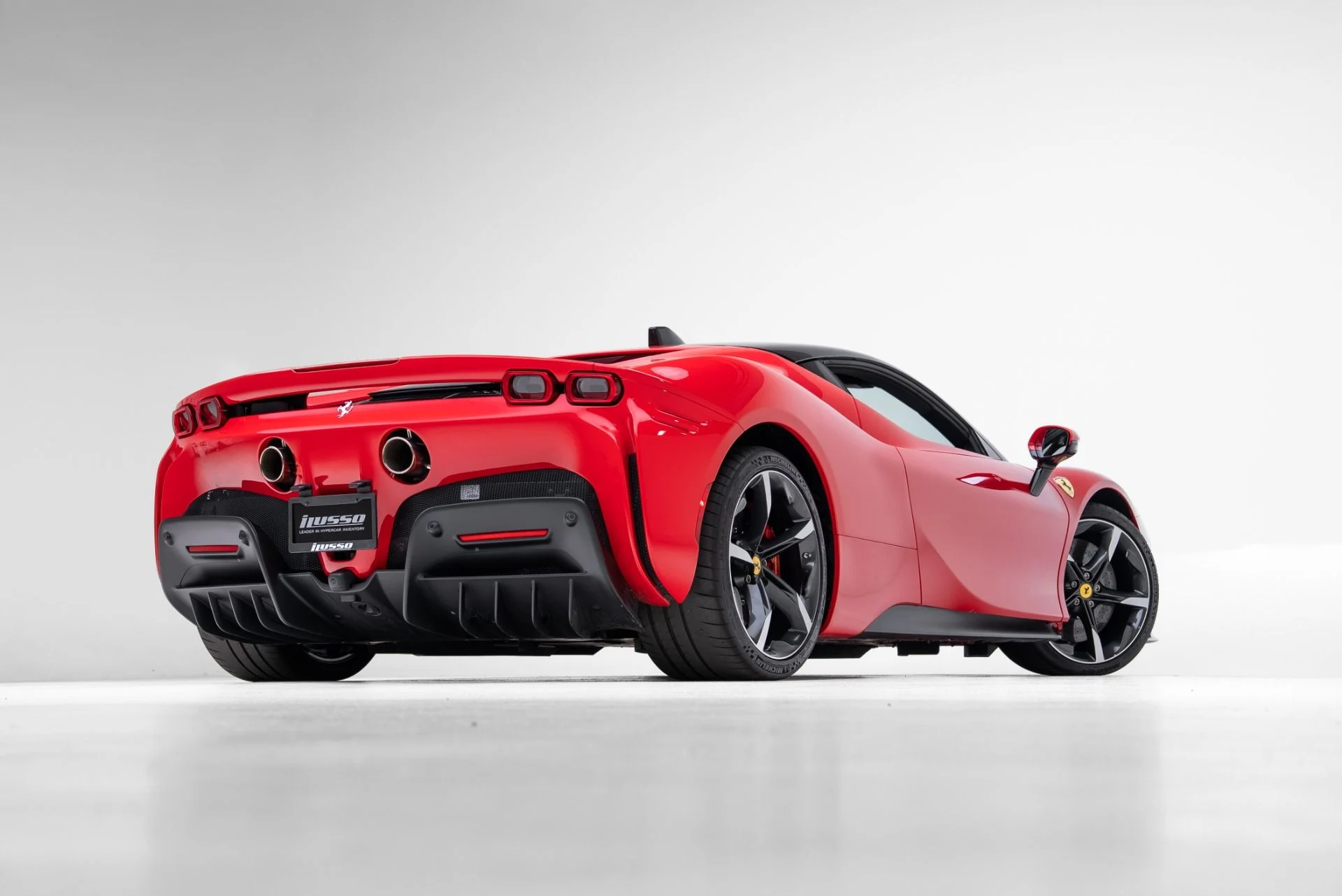 mph053_2568336629_Used_2023_Ferrari_SF_90_Stradale_1773856077_fc9c7e062e