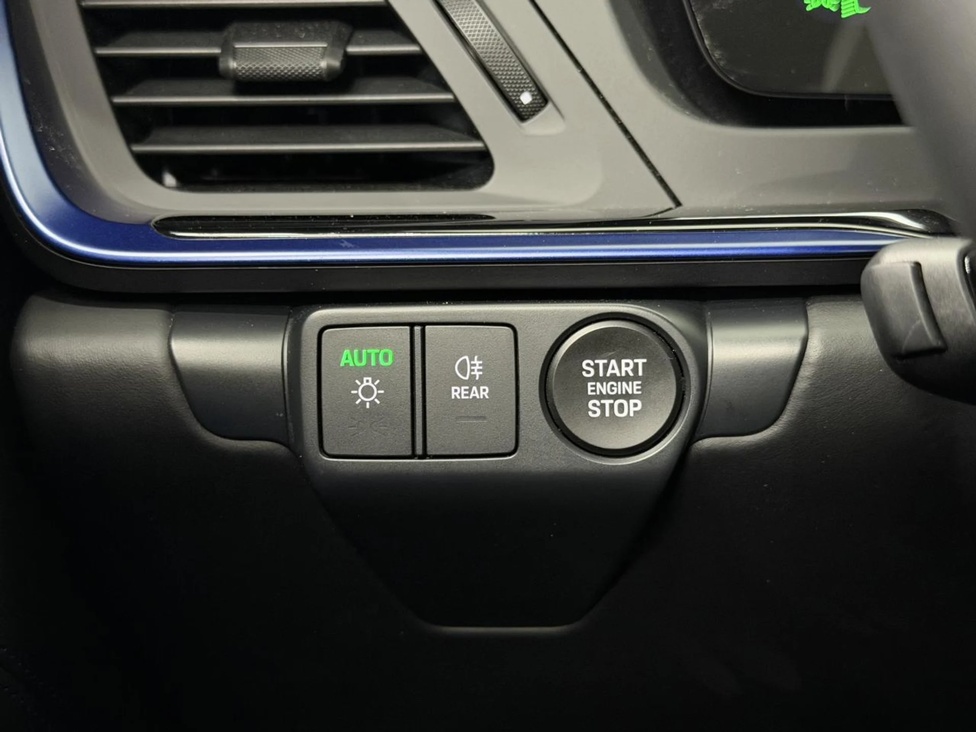 mph053_2585407443_b2769a835947952b45b92a5e0f3d2b85_5dc5c434d5