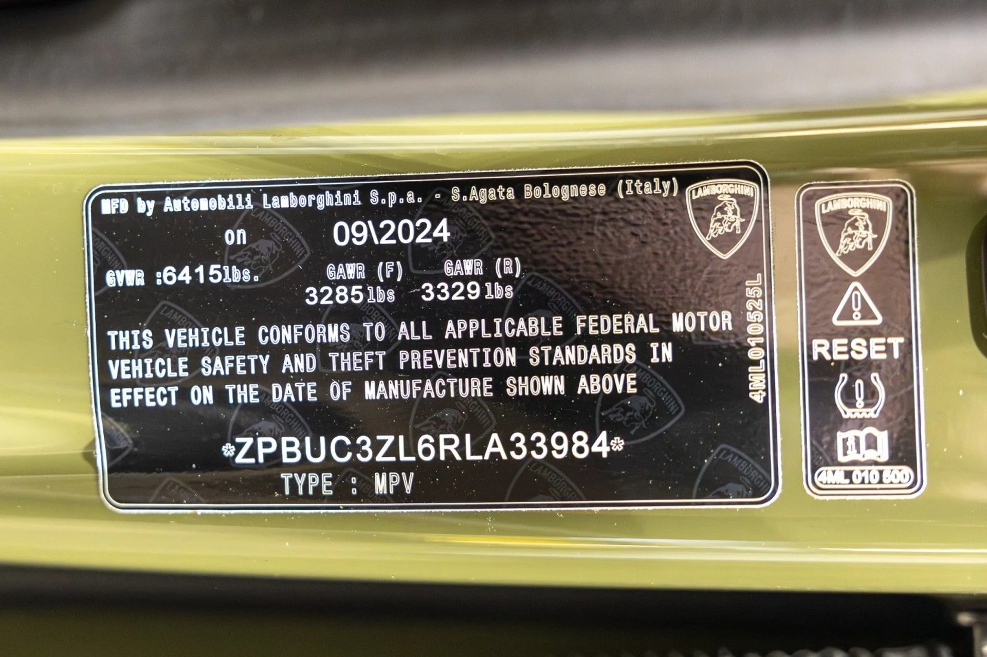 mph053_2610702489_dg_893efce860