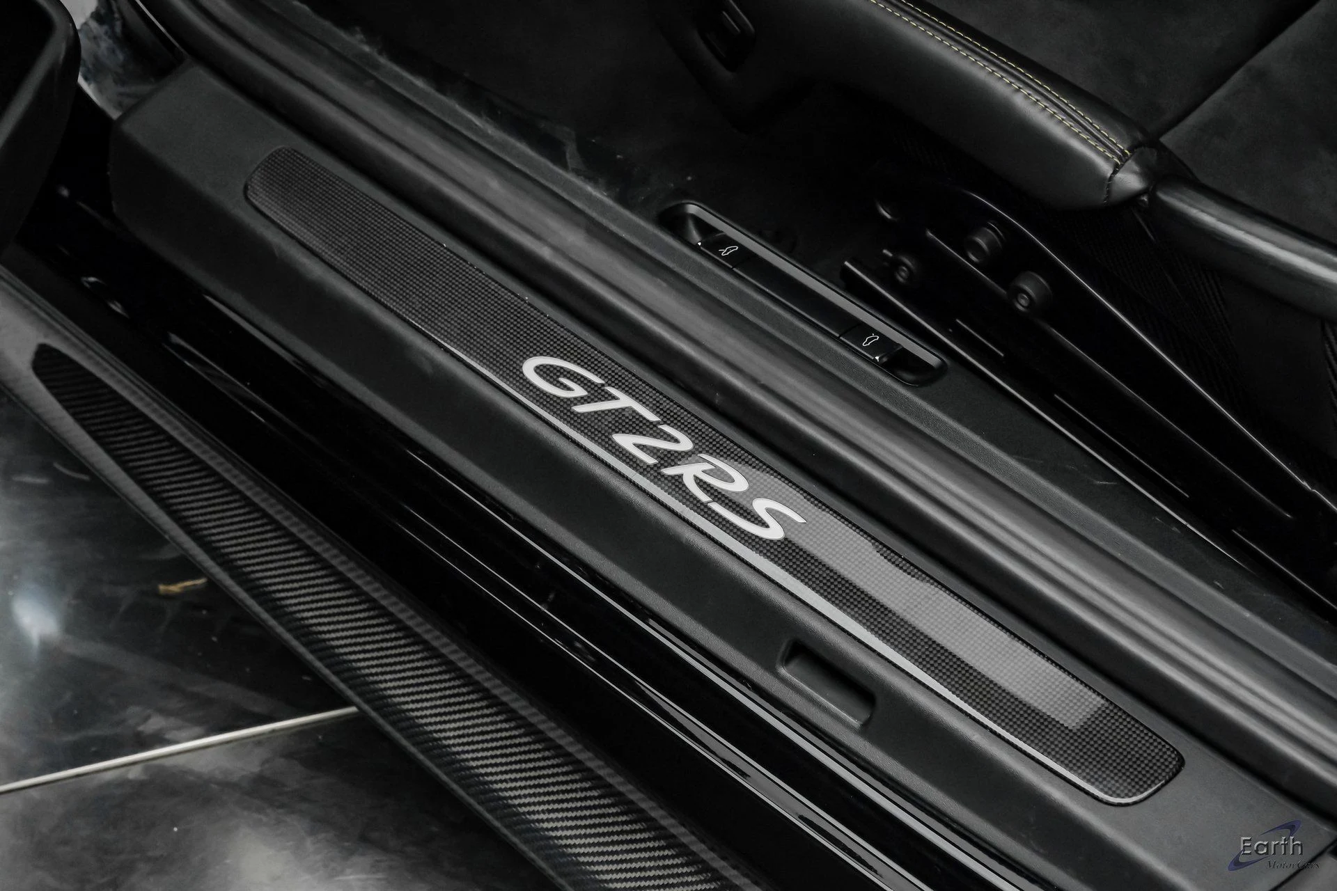 mph053_2625811473_503b80595ad34e72f26fcea8d7f076f1x_1422815fec