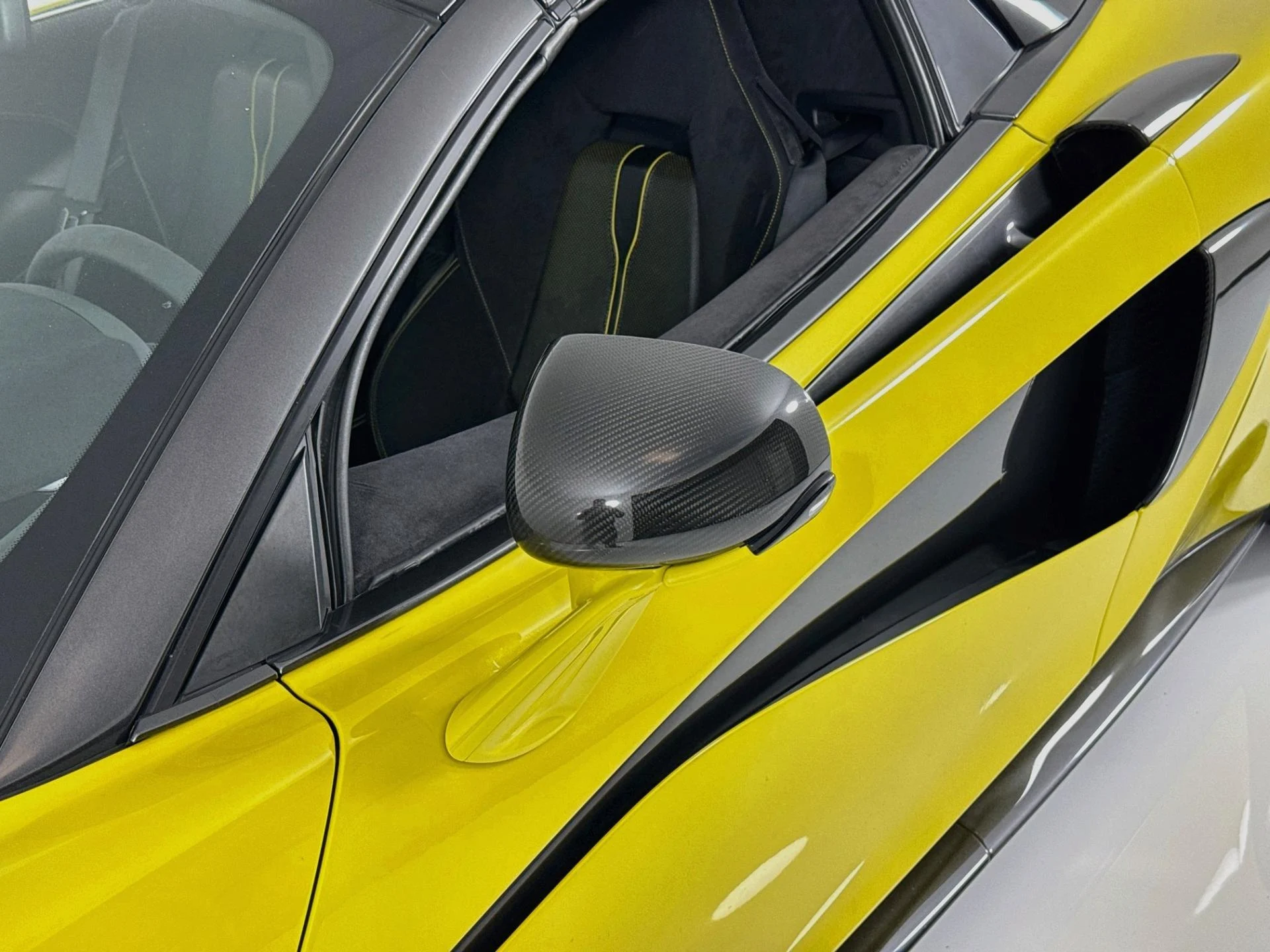 mph053_2628252491_Used_2018_Mc_Laren_570_S_Spider_1793227973_9463a15fa3