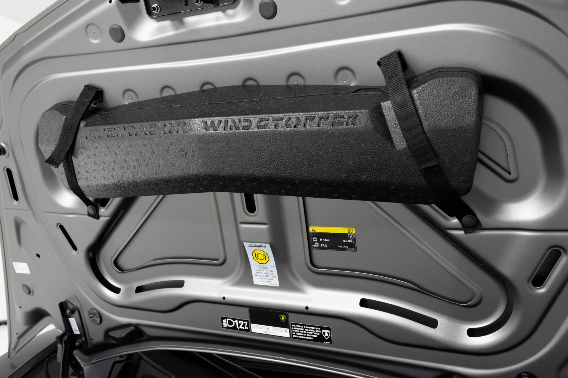 mph053_2636783155_Used_2020_Lamborghini_Aventador_SVJ_1759430147_61ff391f45