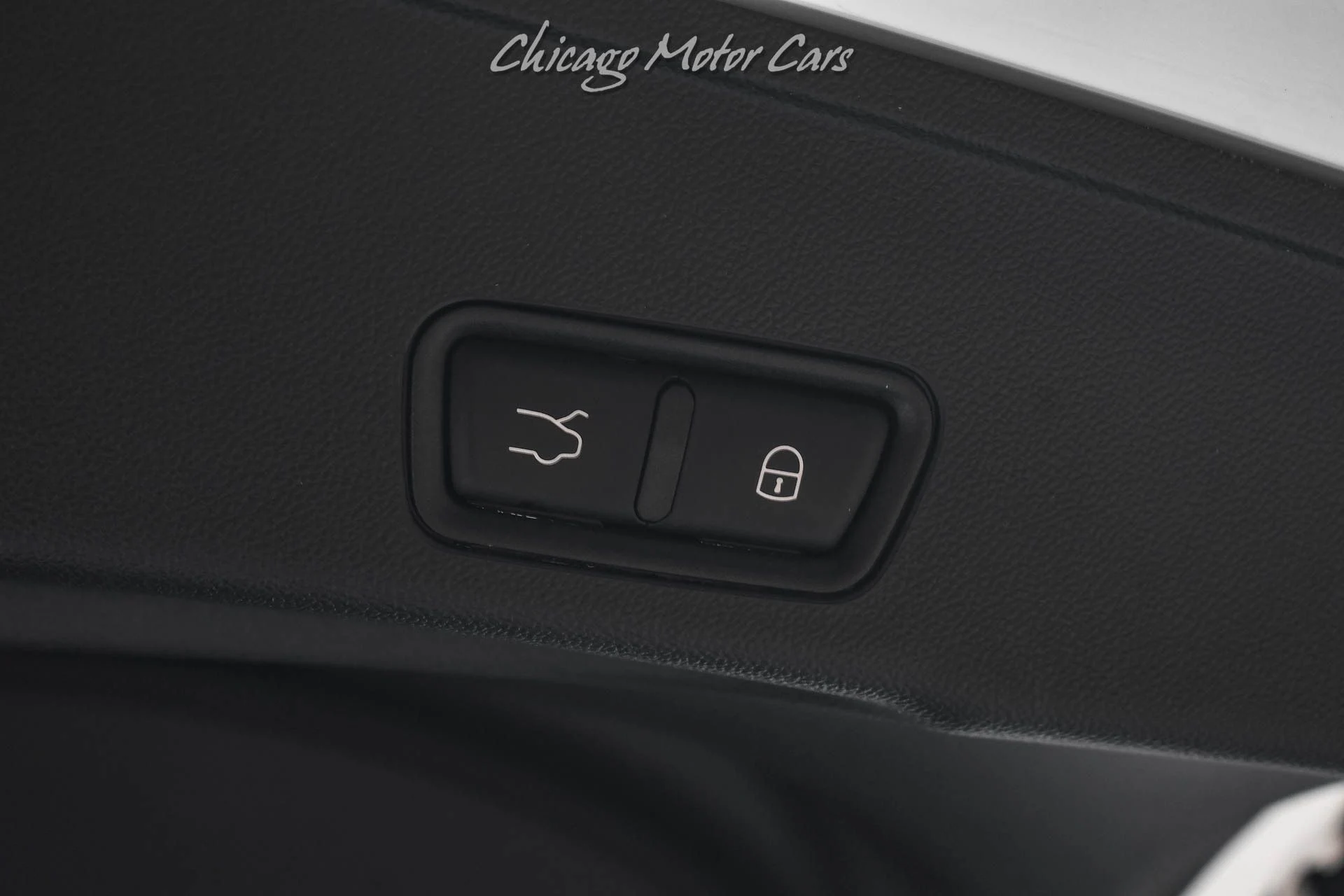 mph053_2645787341_13156_p54_l_bee6e88dc2