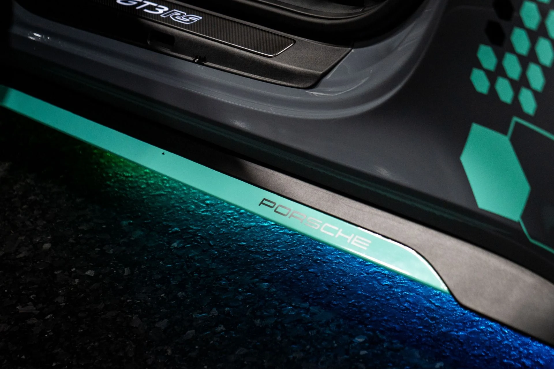 mph053_2700855952_Used_2024_Porsche_911_GT_3_RS_Arctic_Grey_Weissach_Package_1768063590_5f6a54f36b