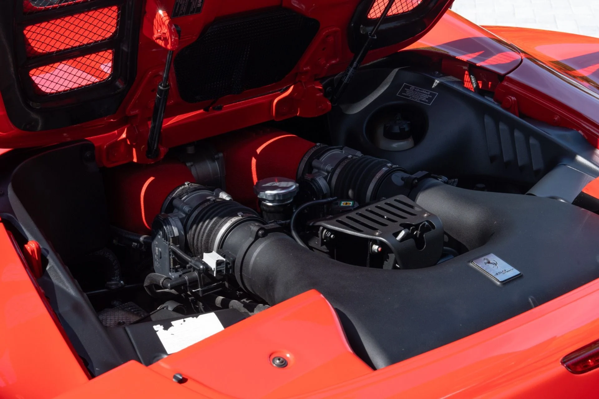 mph053_2711039507_Used_2013_Ferrari_458_Spider_1786379819_804bd3ad43