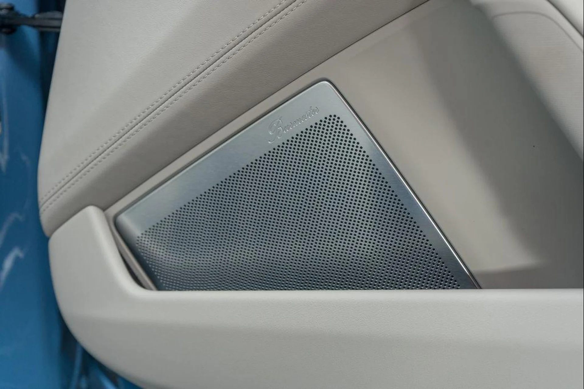 mph053_2727019319_ll_NMA_w_X_Pnfsuc_XG_1_Orwcuv_Avz8_dc6e3cbe3a