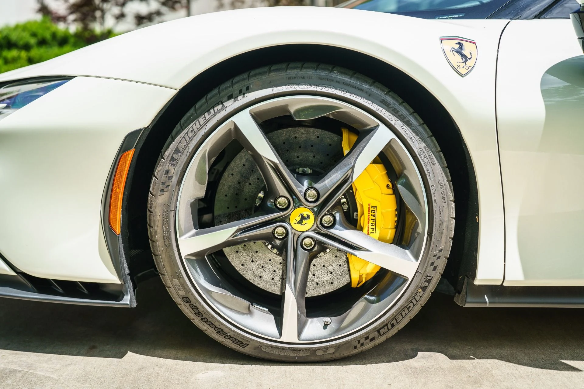 mph053_2732063873_Used_2023_Ferrari_SF_90_Stradale_1778270790_556d2e2b6c