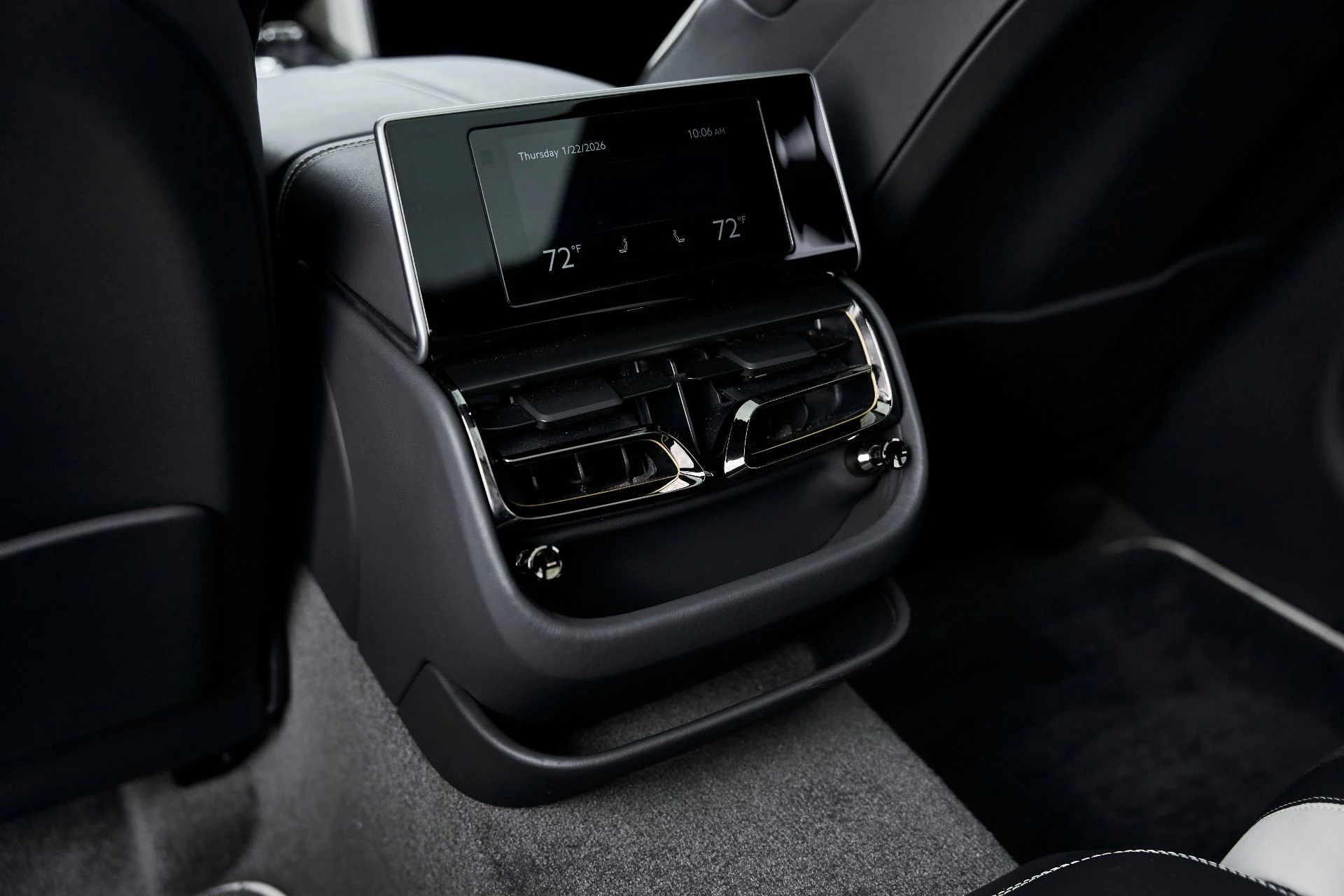 mph053_2737579590_Used_2025_Bentley_Flying_Spur_Speed_1769137114_860ad892a0