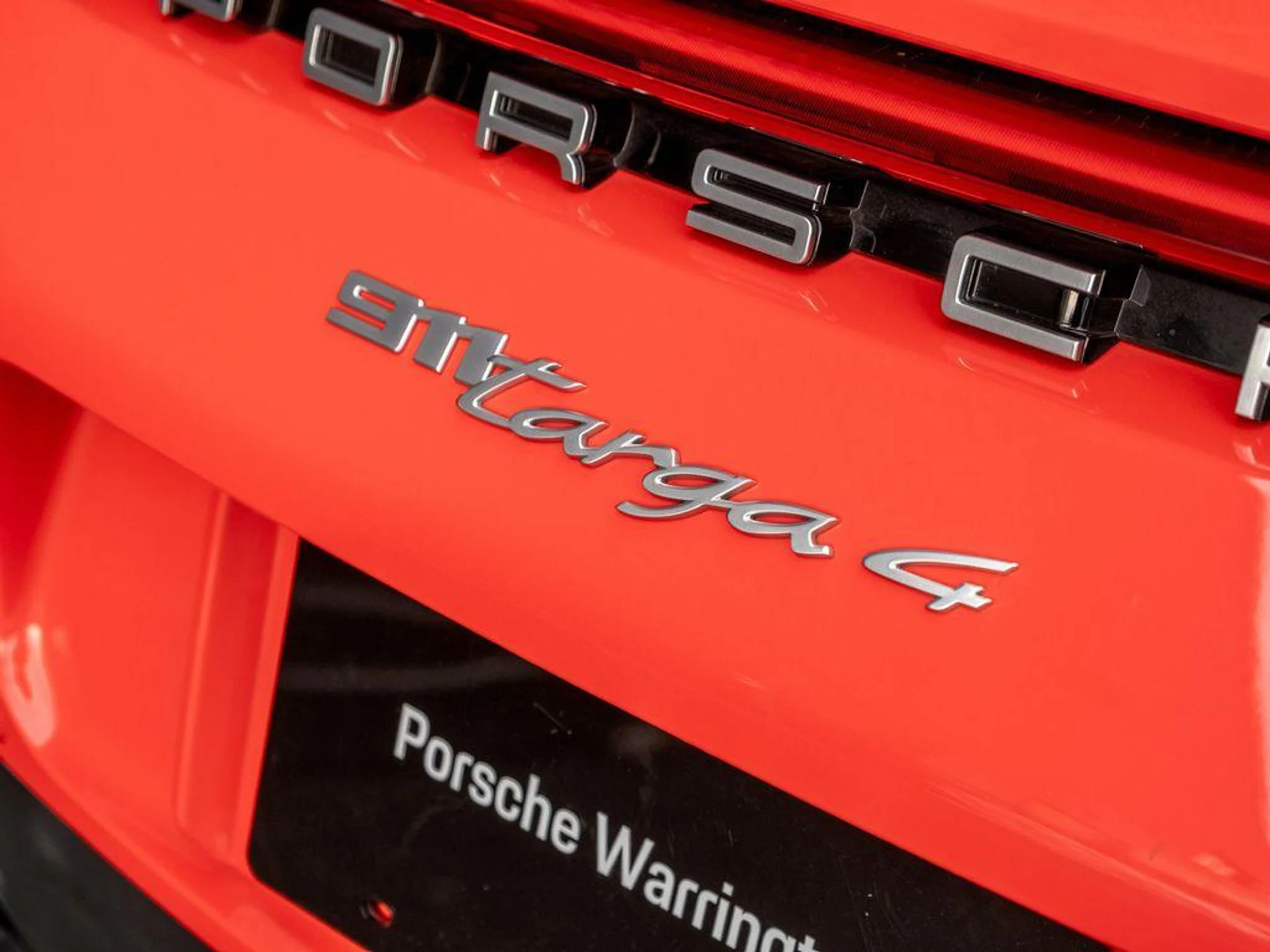 mph053_2780377427_T_fze_Apr_P21253v_Fcuq5_JX_3_I7_Y8_5084548175