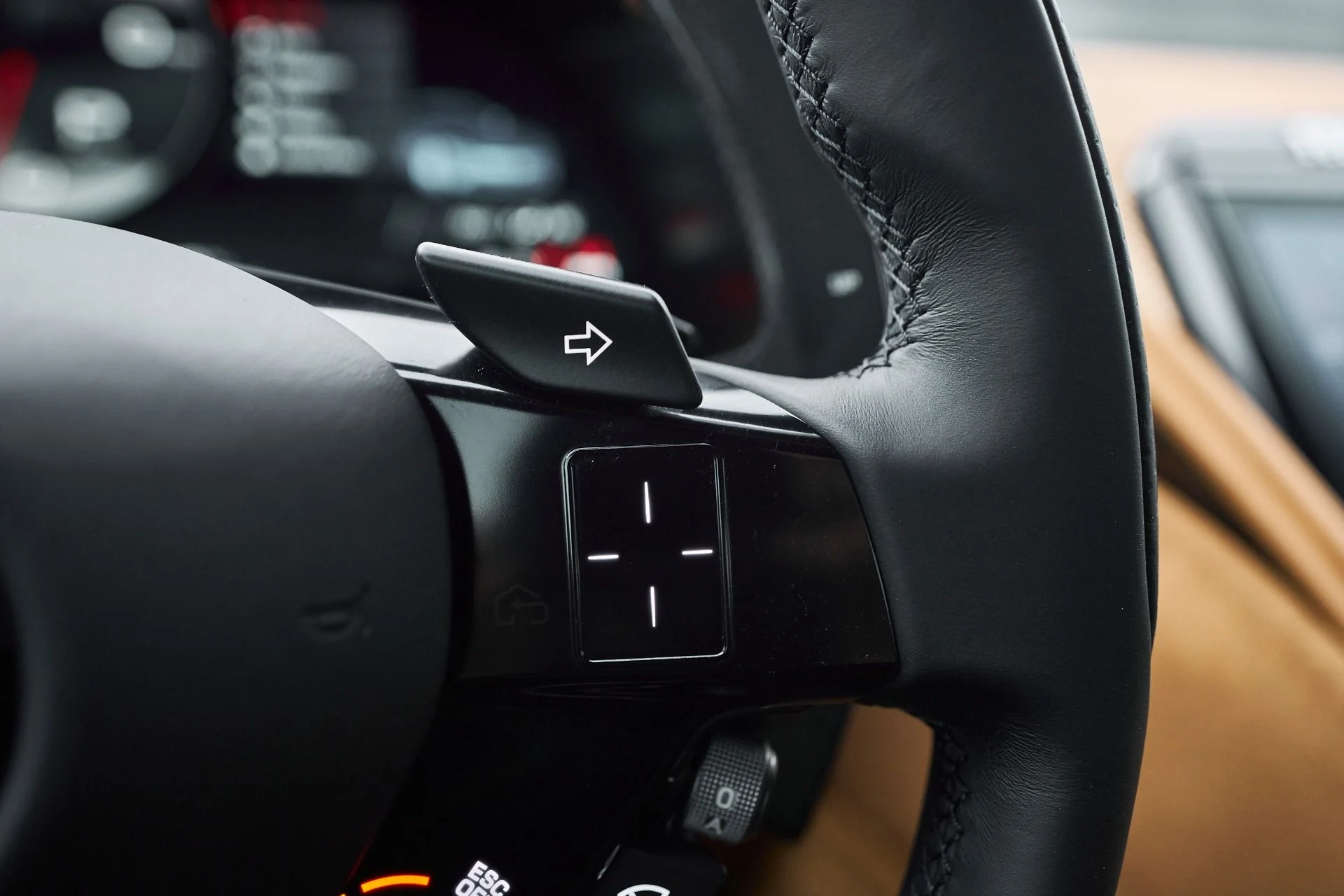 mph053_2786039205_Used_2023_Ferrari_Roma_Base_1761599084_95995b3a29