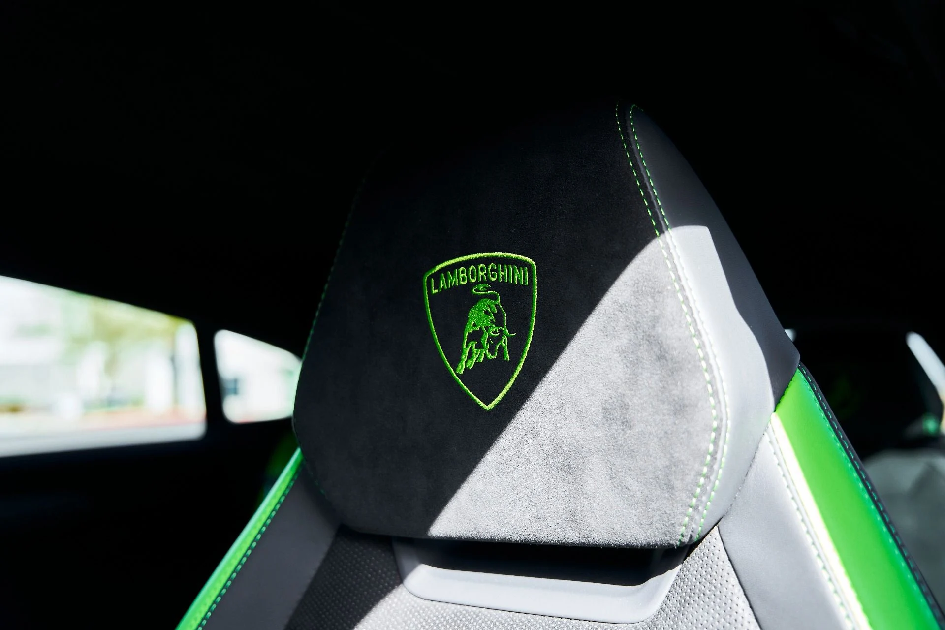 mph053_2800672726_Used_2024_Lamborghini_Urus_Performante_1772849130_4ffc997d4c