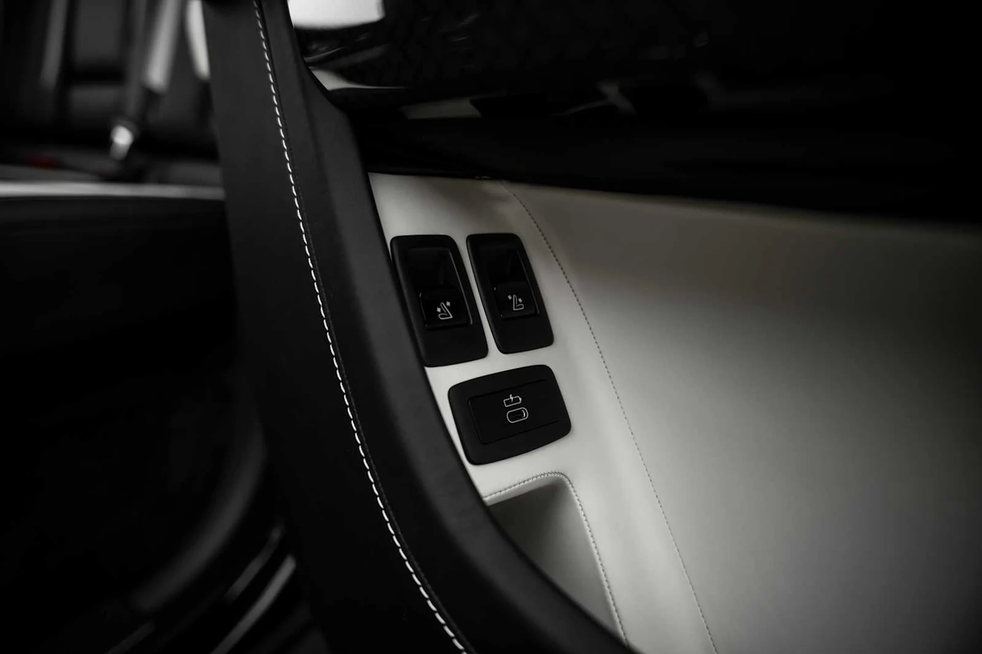 mph053_2817630027_8e2c7731f9e1a6008f074047aa9a5197x_efd5f95b3f