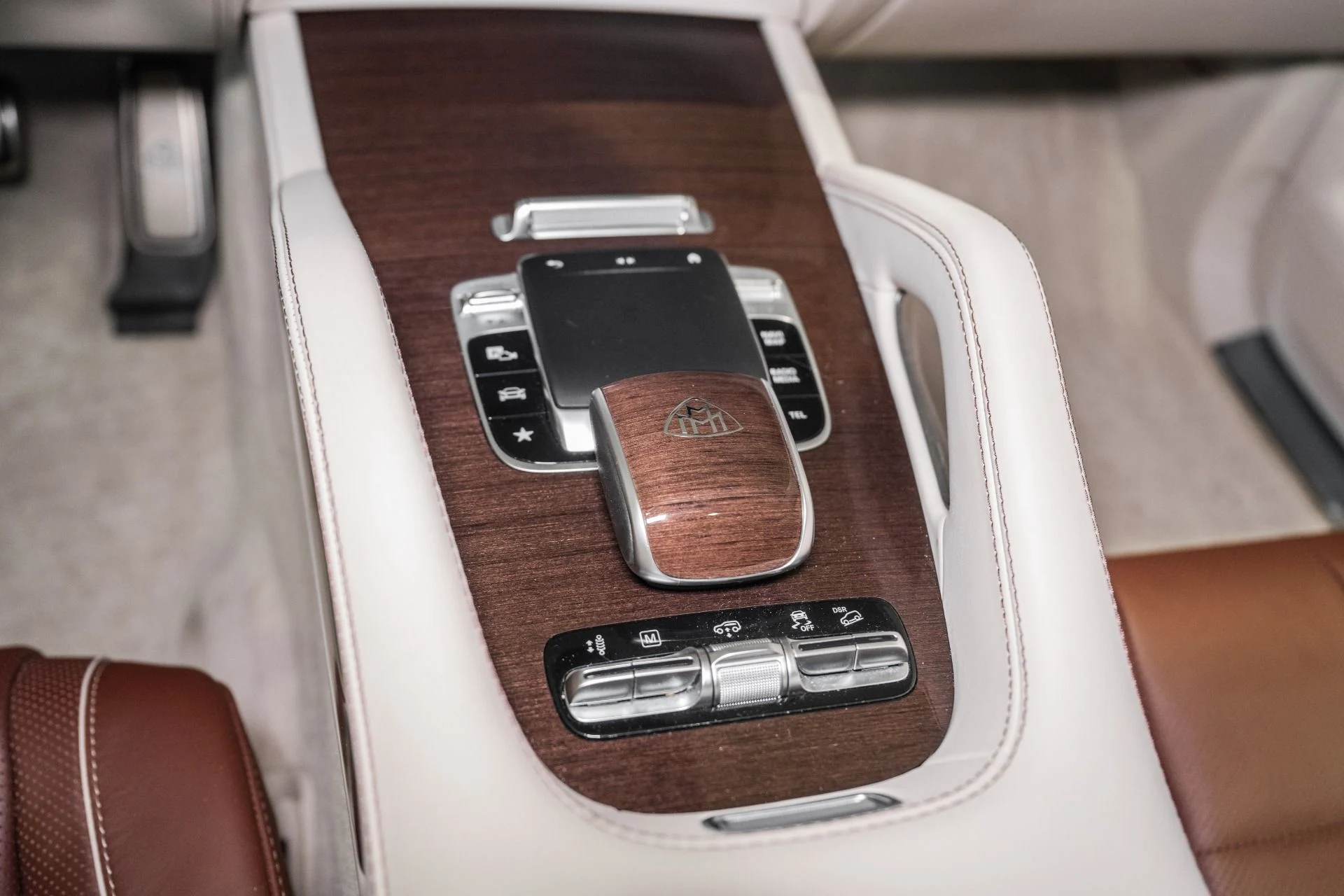 mph053_2830773295_Used_2022_Mercedes_Benz_GLS_Maybach_GLS_600_1761673303_82e815d53b