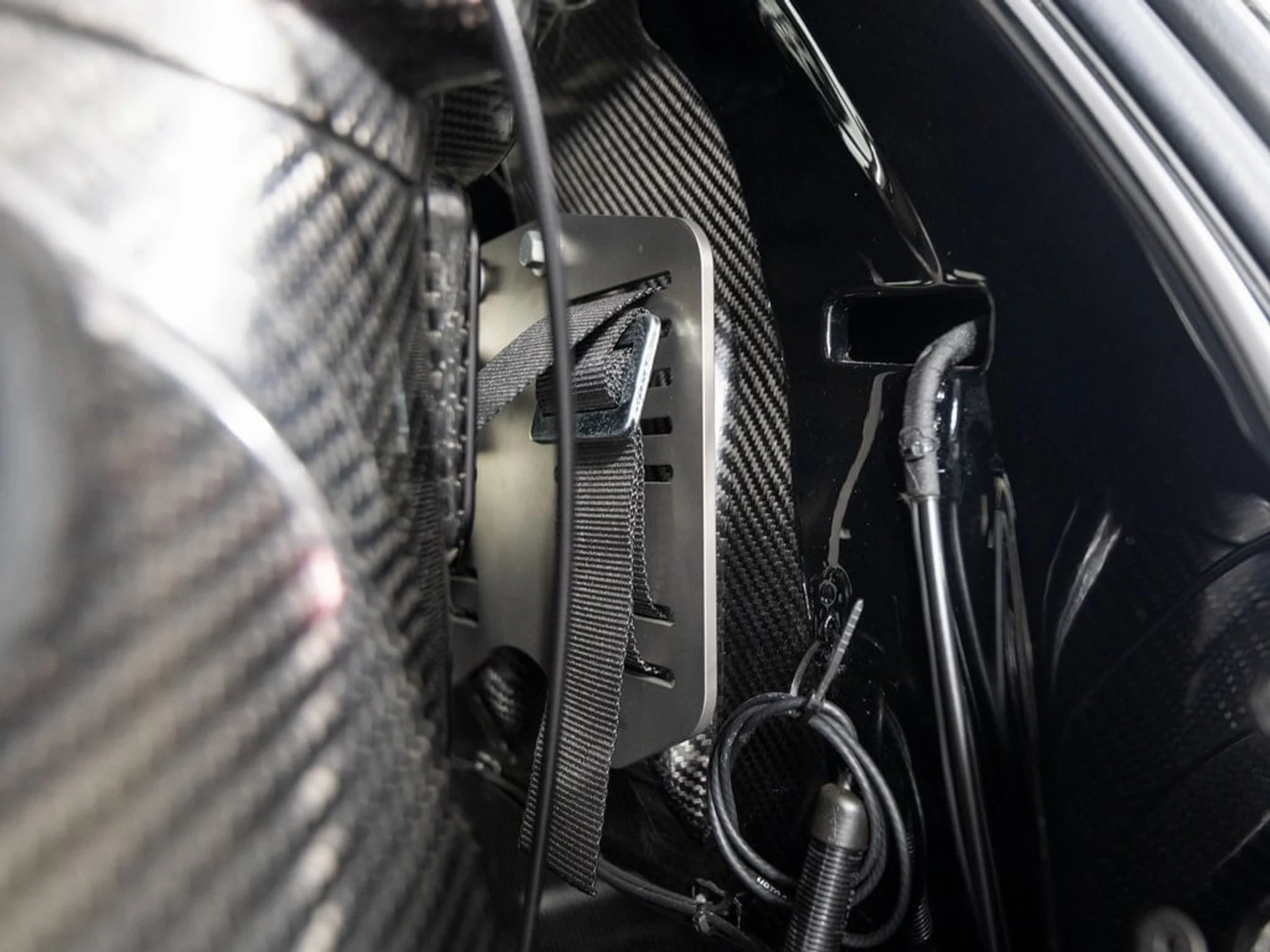 mph053_2853877817_c544f6ff69db9a469adc83aaa1b424edx_70d39fec70