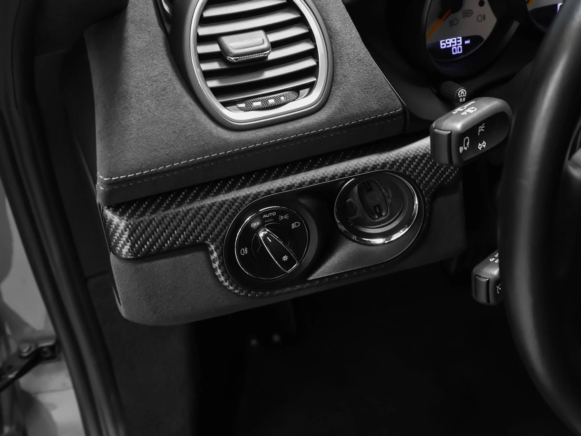 mph053_2858125217_54_f2db569da7