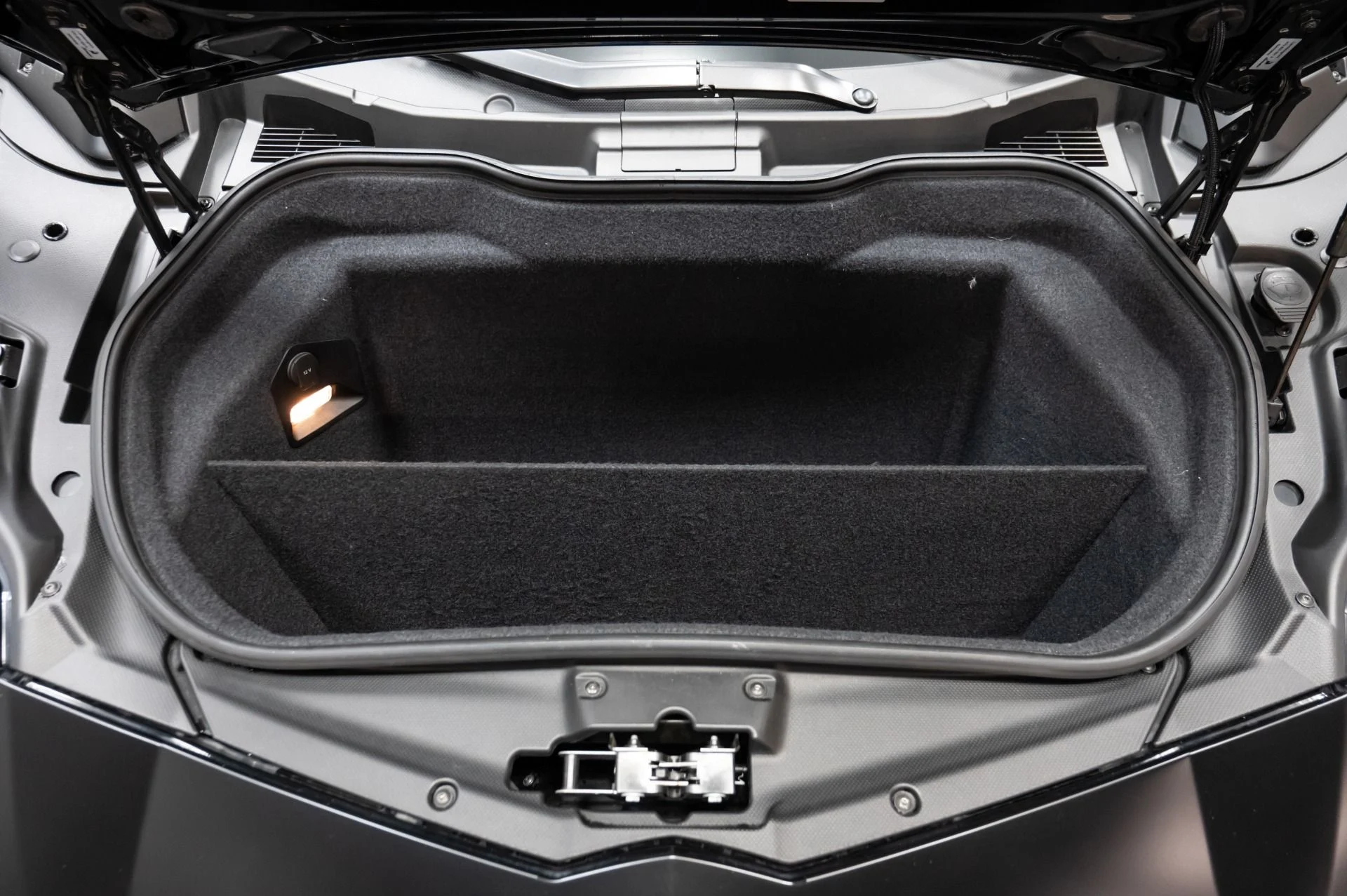 mph053_2862894050_Used_2014_Lamborghini_Aventador_1769104446_e8a2b74acf