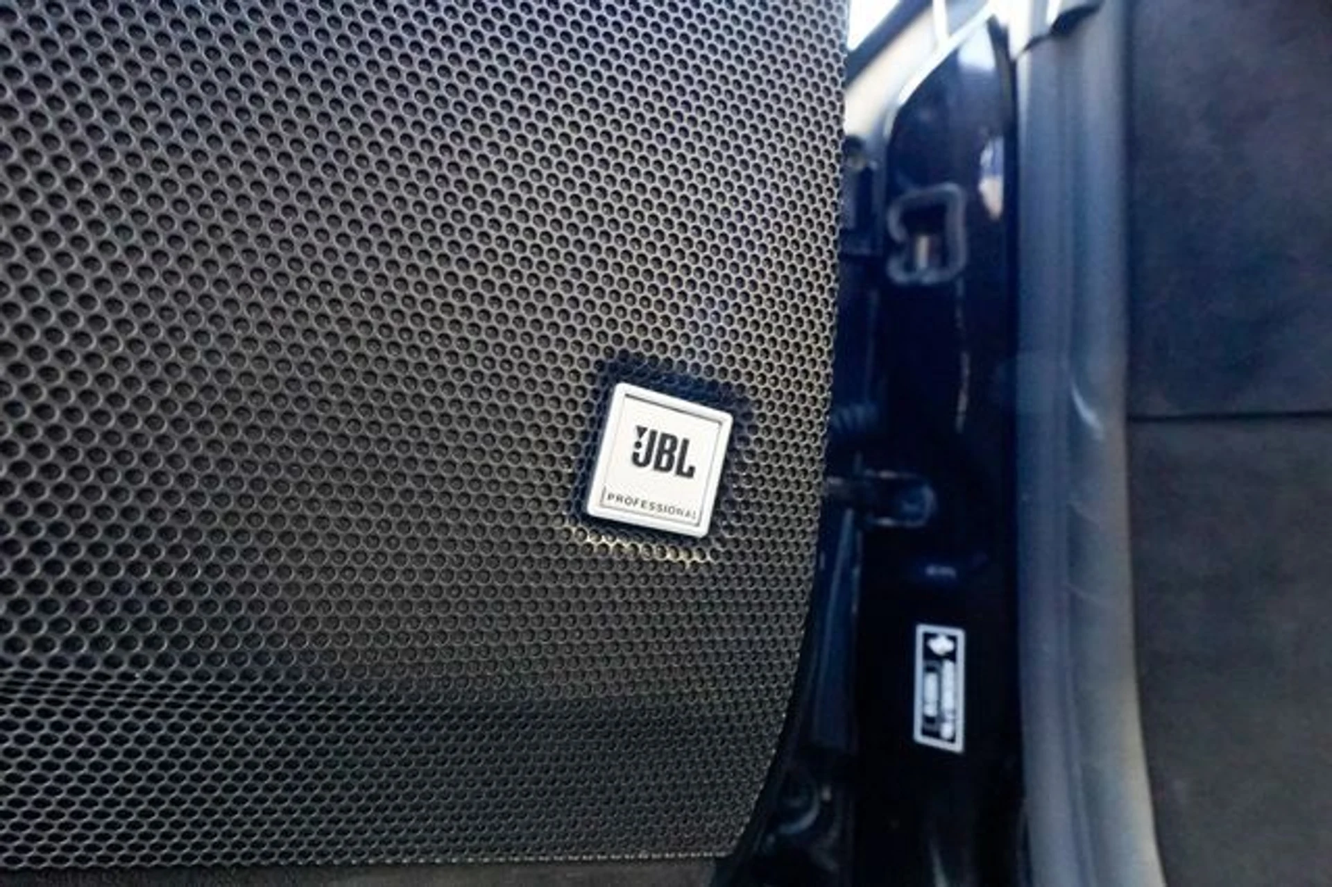 mph053_286604820_22998025_54_78037c90e5