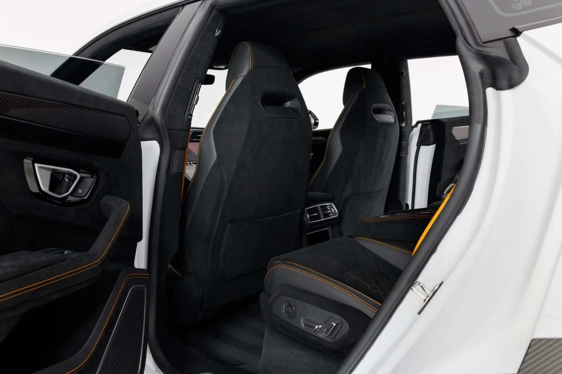 mph053_2902061261_Used_2024_Lamborghini_Urus_Performante_1780601147_c45685791b