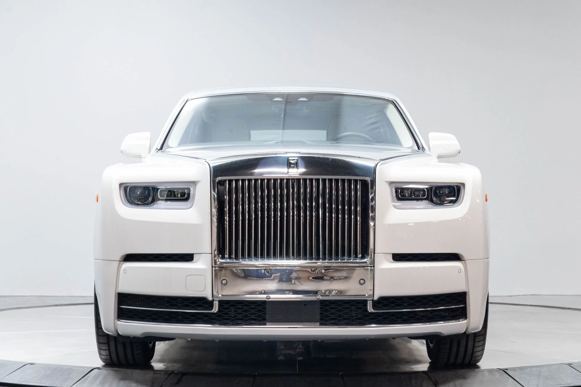 mph053_2907805015_Used_2019_Rolls_Royce_Phantom_1784063951_d826222ddc