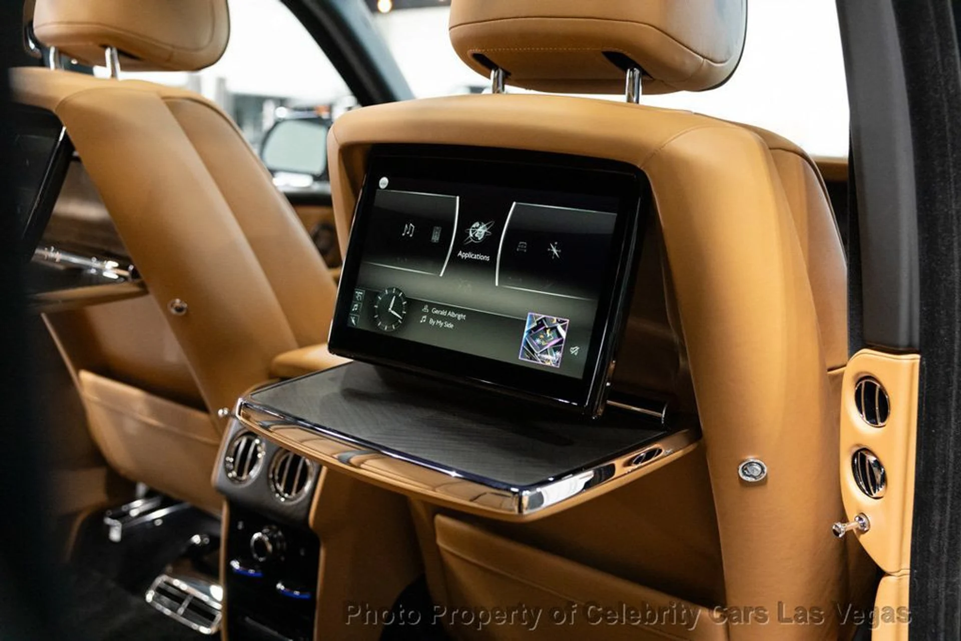 mph053_2931918901_used_2020_rolls_royce_cullinan_launchpackage404kmsrp_9707_22137832_54_1024_31220f8da9
