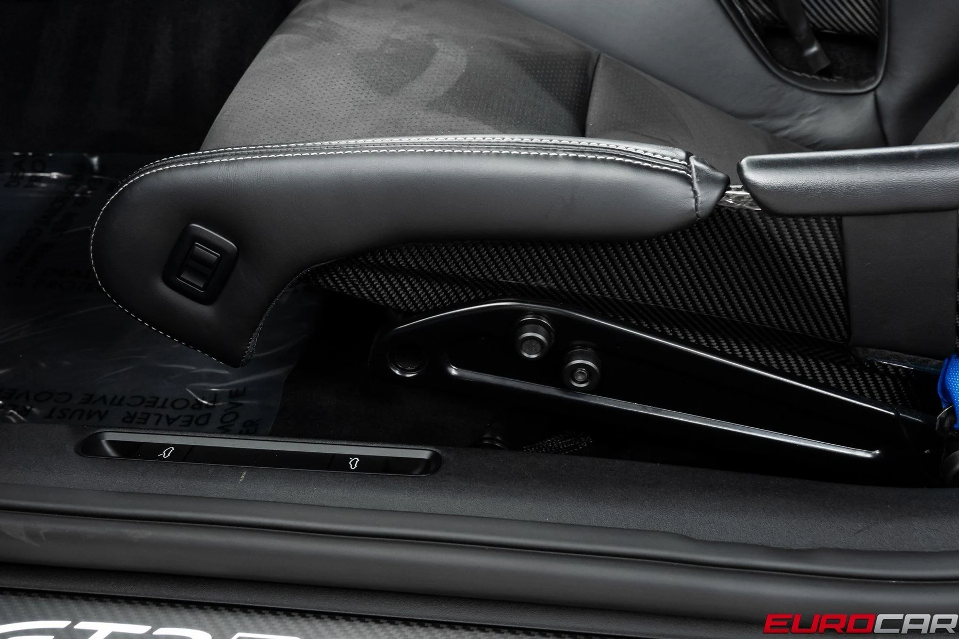 mph053_2936173734_image_54_5600369a18