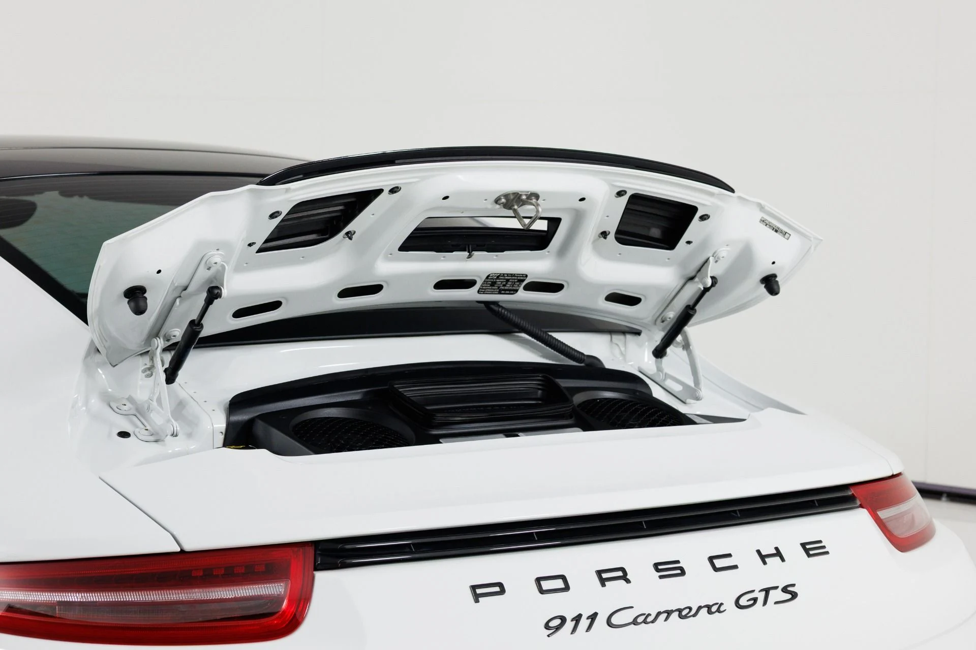 mph053_2941045863_Used_2016_Porsche_911_Carrera_GTS_1792778187_72ed626736