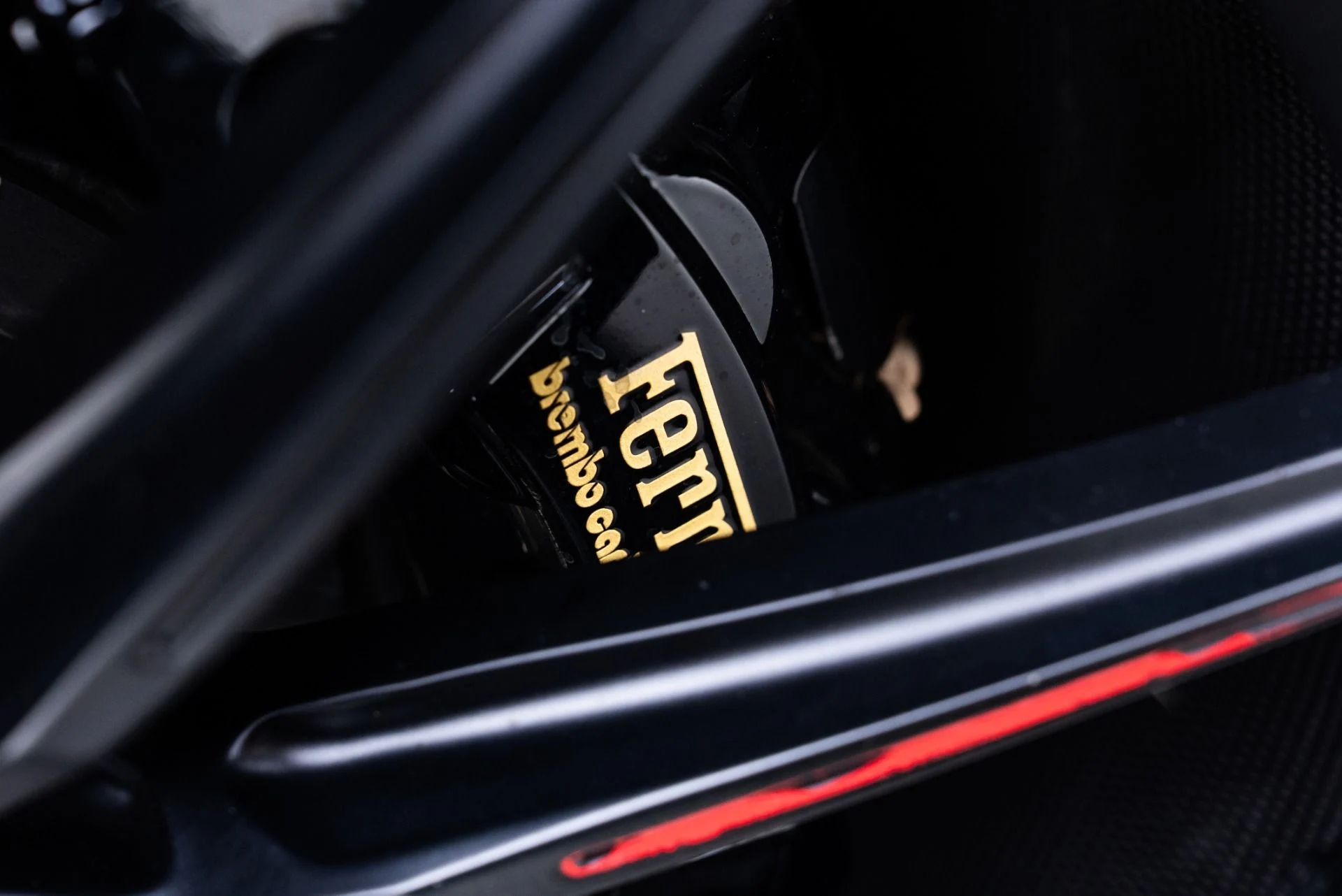 mph053_2950859712_Used_2020_Ferrari_F8_1773700352_61b579840e