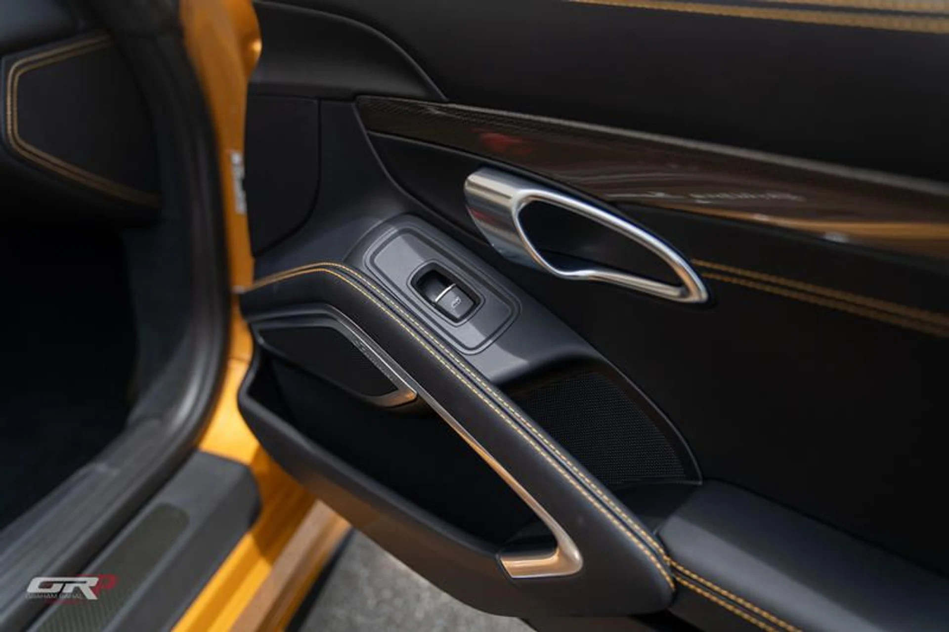 mph053_2992465062_1725_D4_E2_4_DED_4225_AC_1_C_979_D525946_EC_bceab3d371