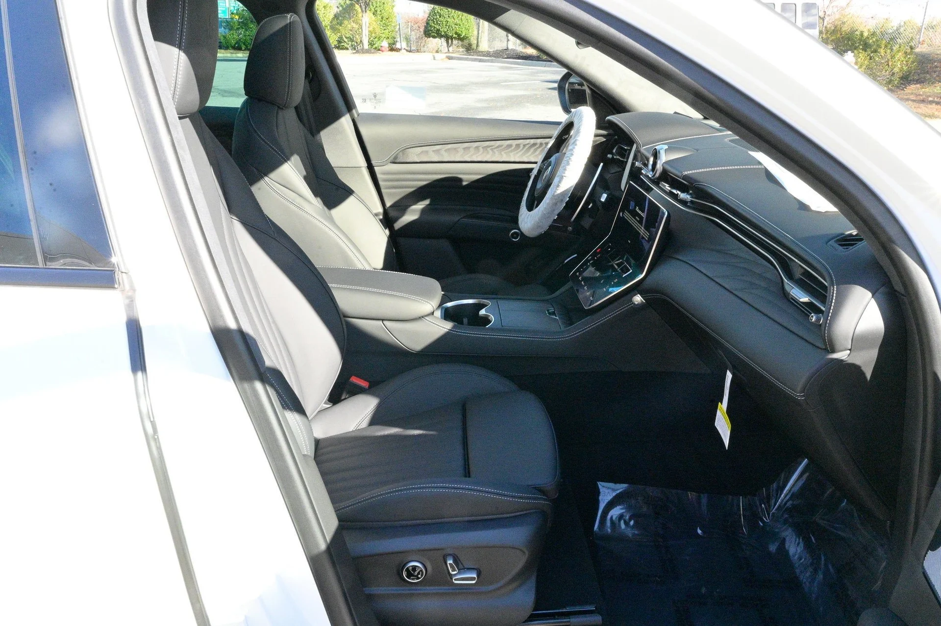 mph053_3010264055_a82536c285624546a5c1f74cf4ac1623_5679678f12