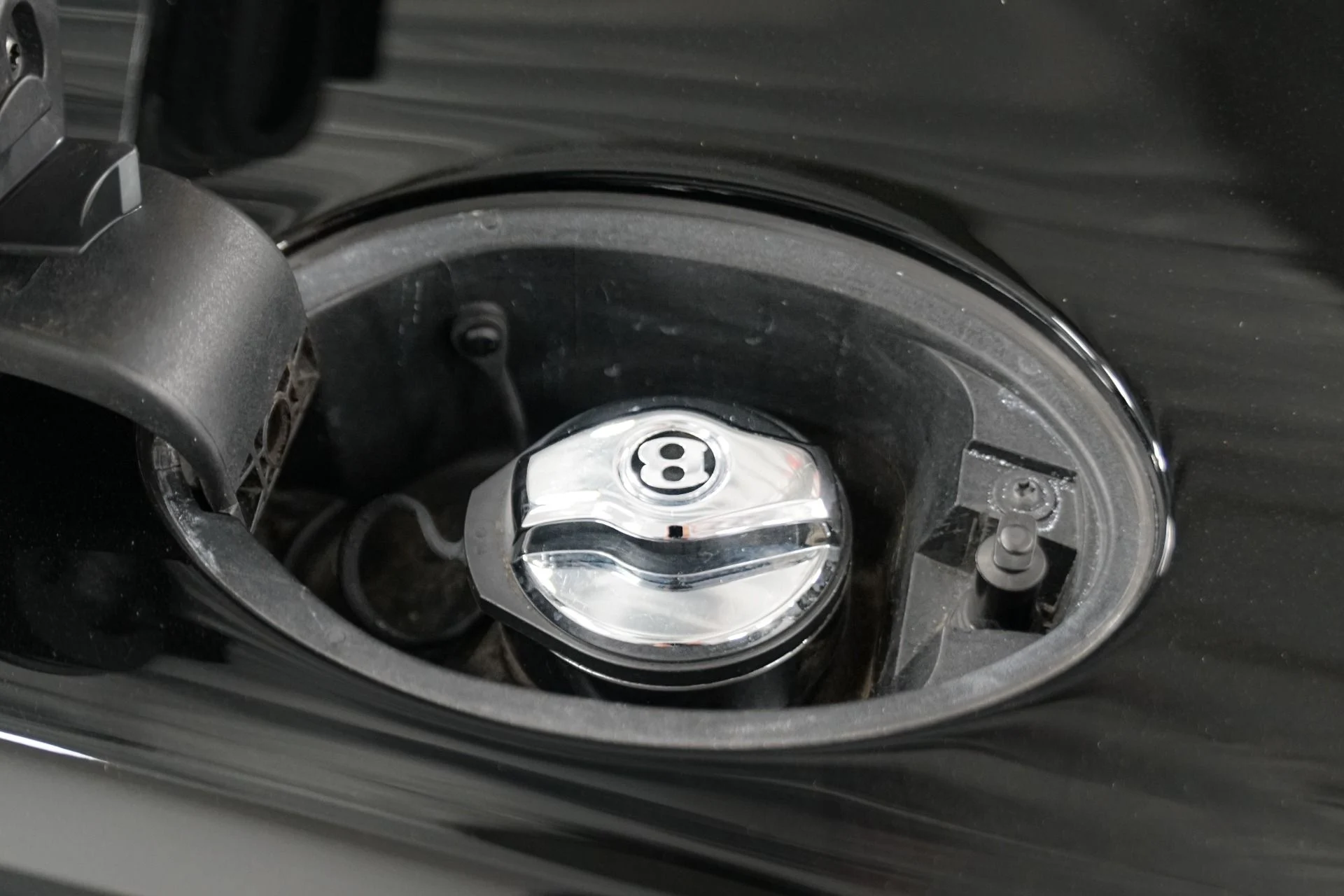 mph053_3077582419_Used_2013_Bentley_Mulsanne_1769559271_b3f8de6efc