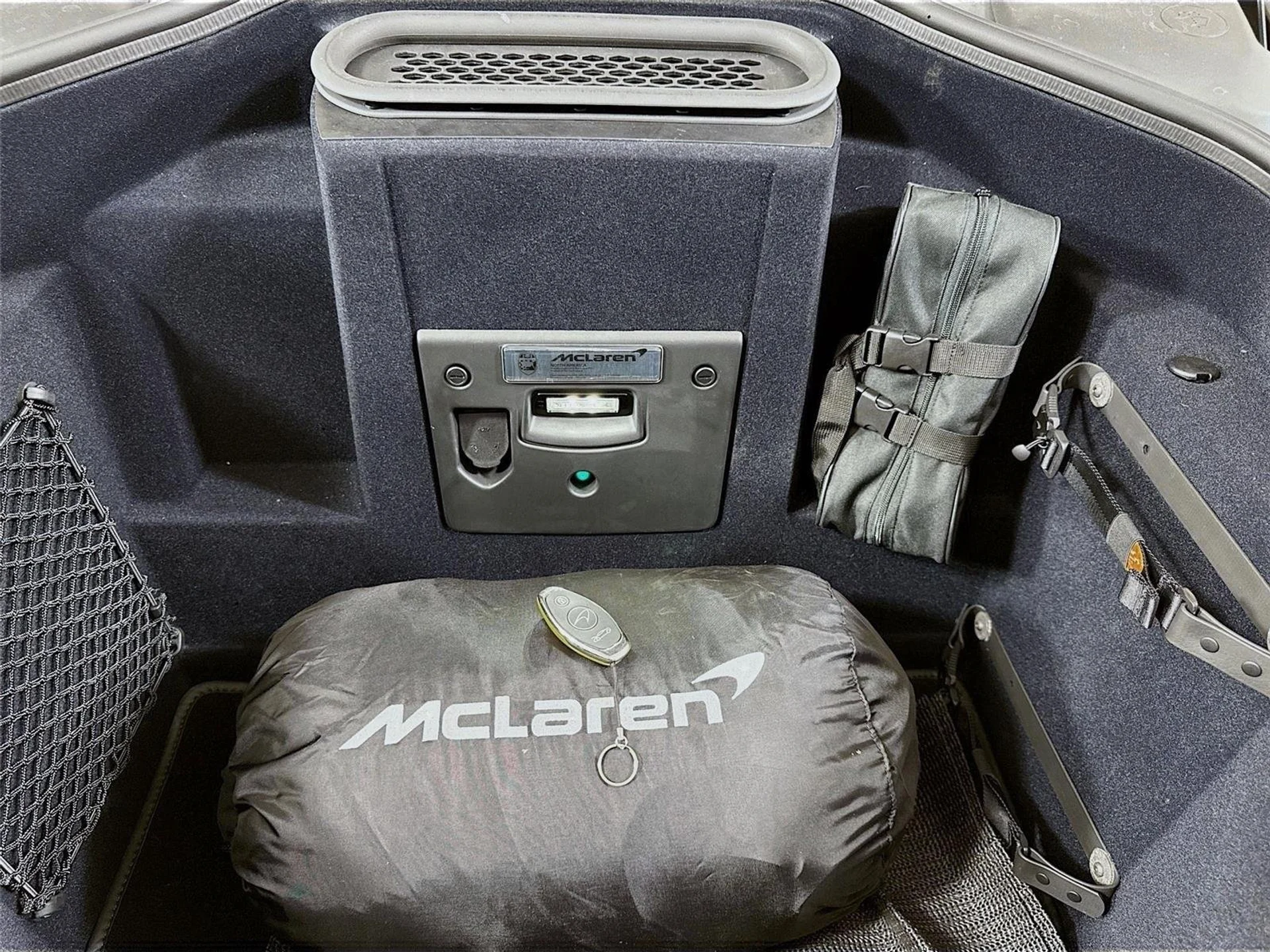 mph053_3082904957_dda00af8377c1311dfb88b68664afd71_83e784ab06