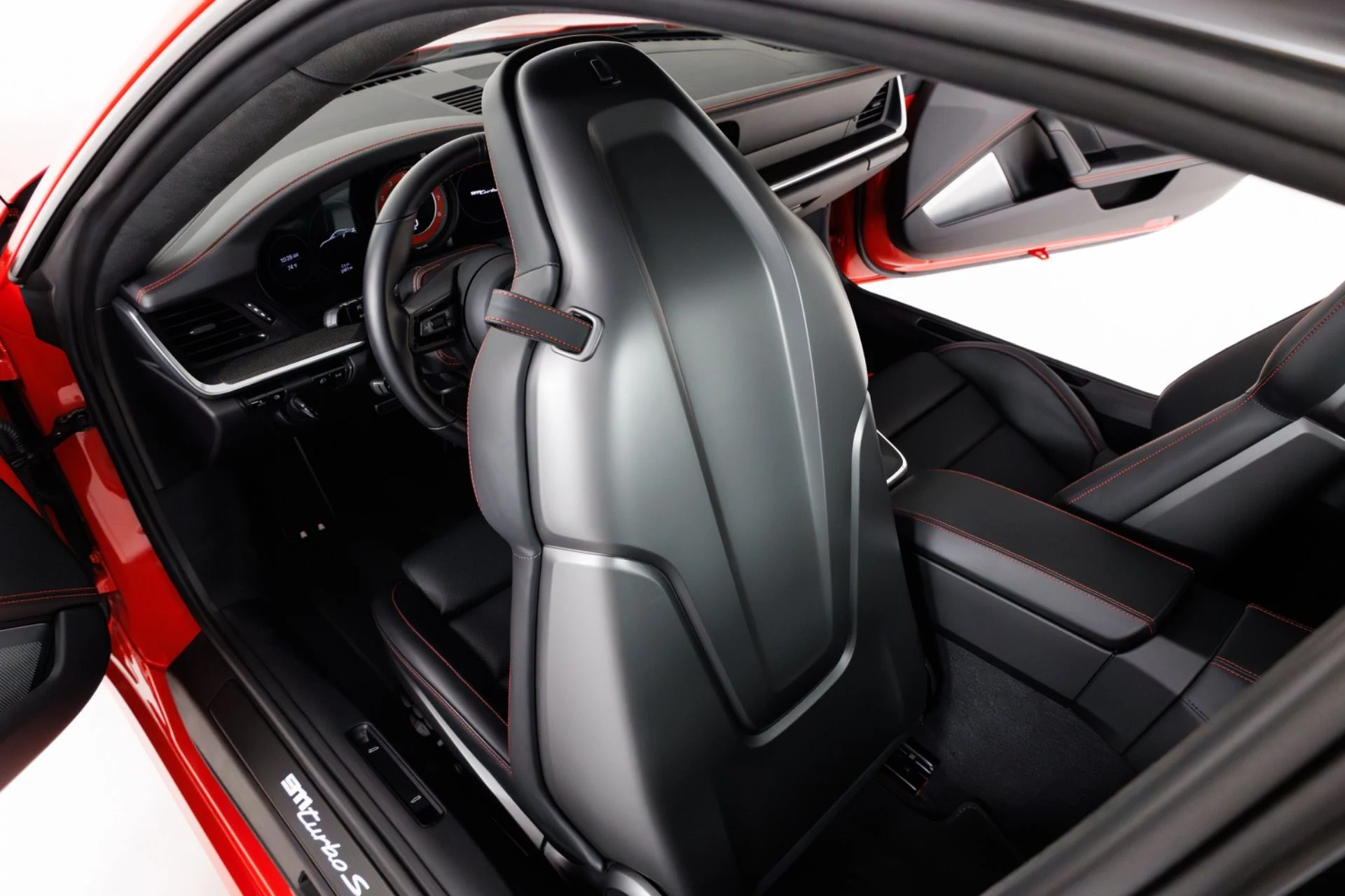 mph053_3093922375_Used_2021_Porsche_911_Turbo_S_1776203928_c397a1c21c