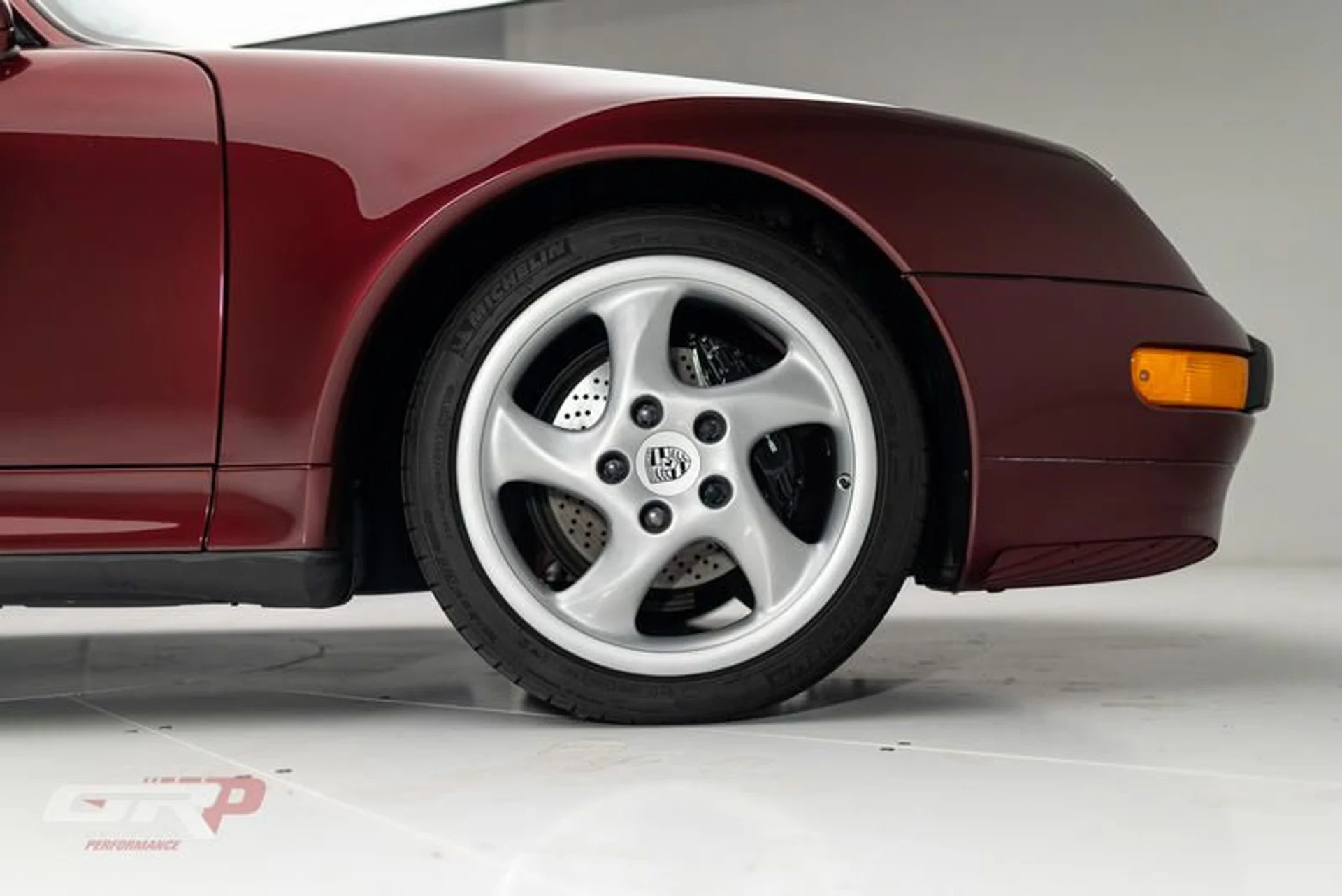 mph053_3095859988_5_AC_3_D1_A1_188_B_435_D_A2_F0_794_A04_DBCCE_7_c1cff3e53d